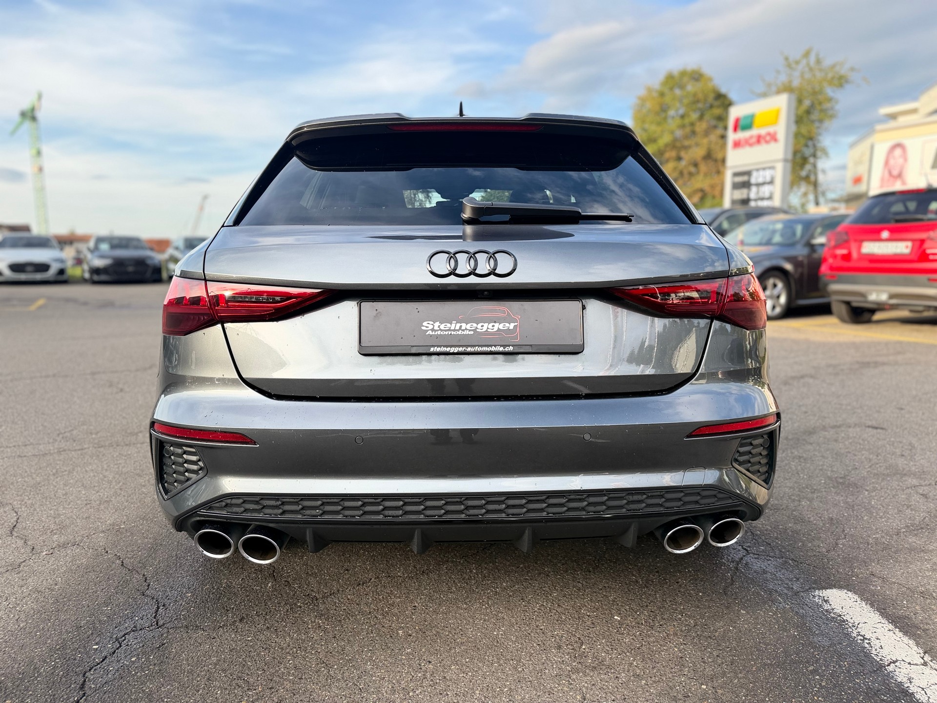 AUDI S3 Sportback 2.0 TFSI quattro S-tronic-image-9