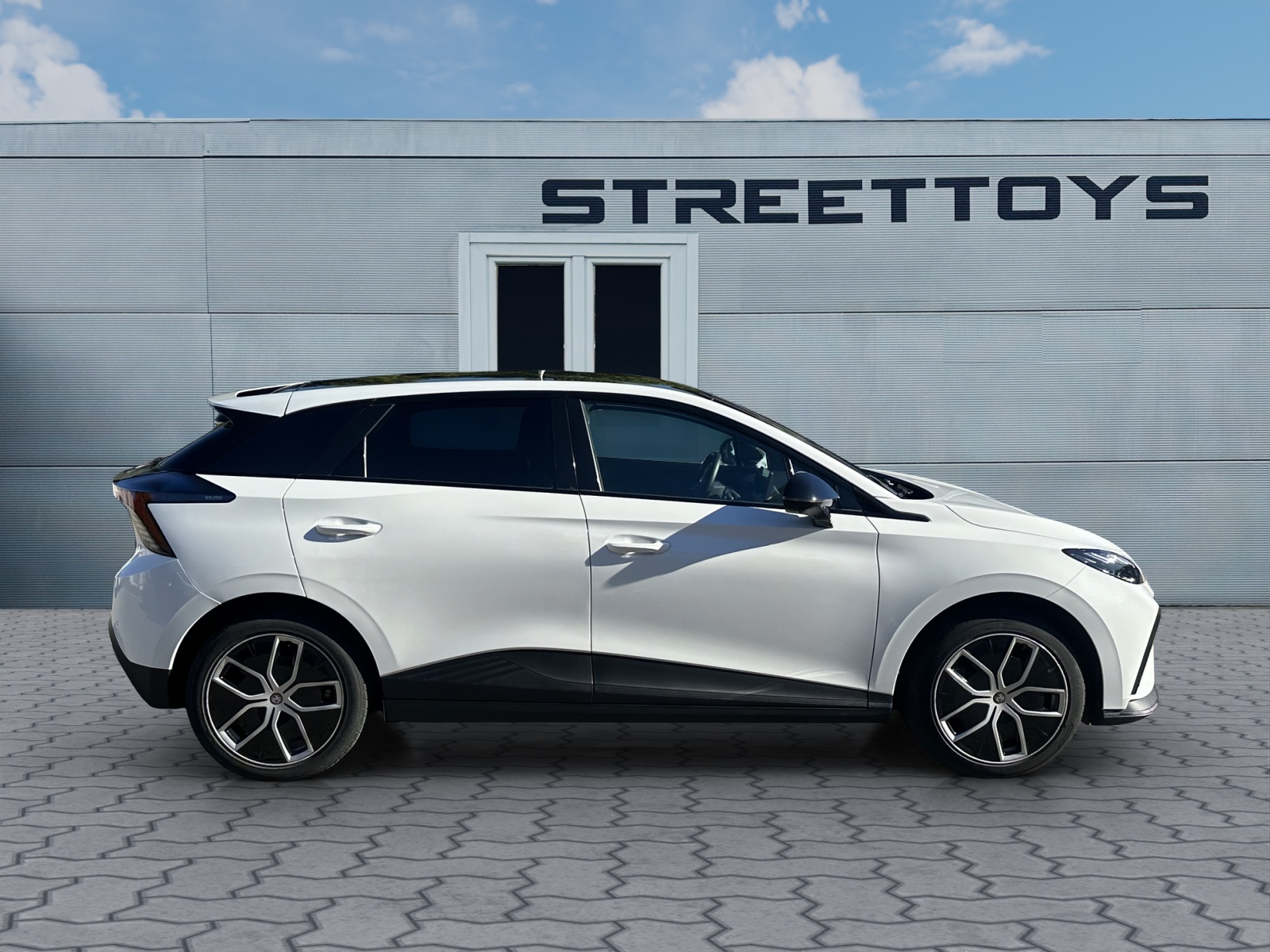 MG 4 EV 77kWh Wärmepumpe 7J Garantie-image-1