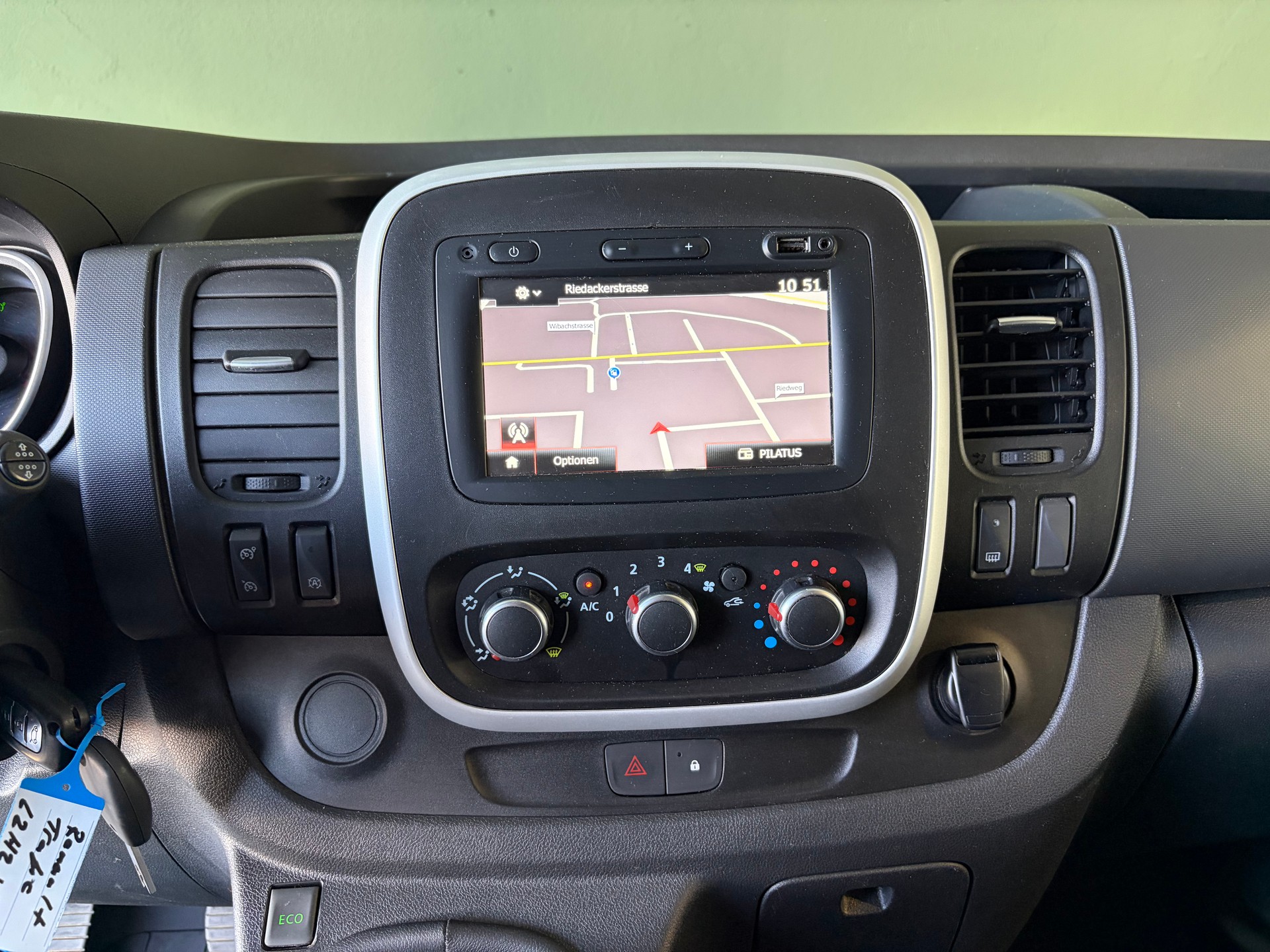 RENAULT Trafic 2.0 ENERGY dCi145 3.0t Business L2H2 * STANHHEIZUNG*Anhängerkupplung*Maulkupplung*-image-17