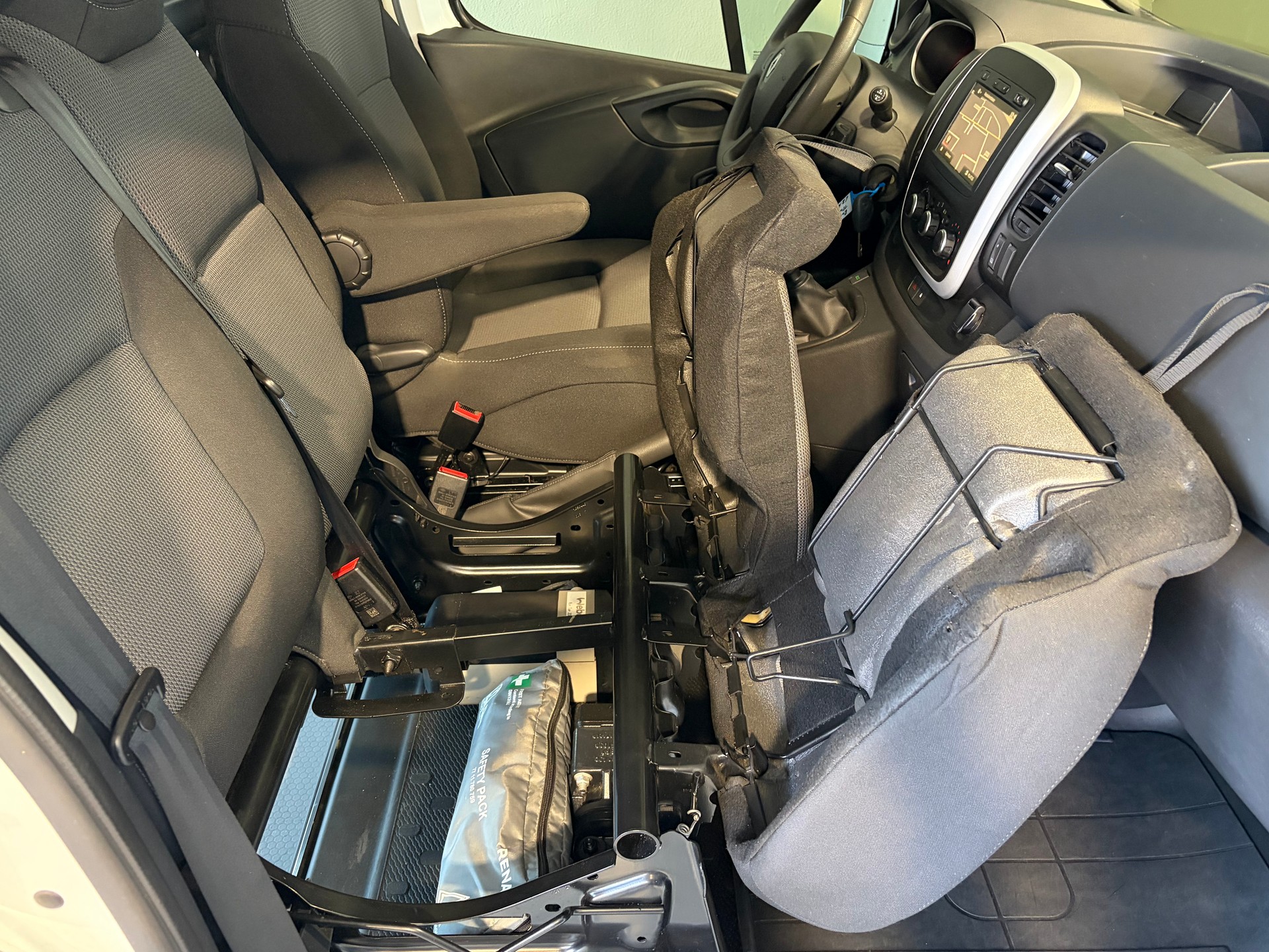 RENAULT Trafic 2.0 ENERGY dCi145 3.0t Business L2H2 * STANHHEIZUNG*Anhängerkupplung*Maulkupplung*-image-20