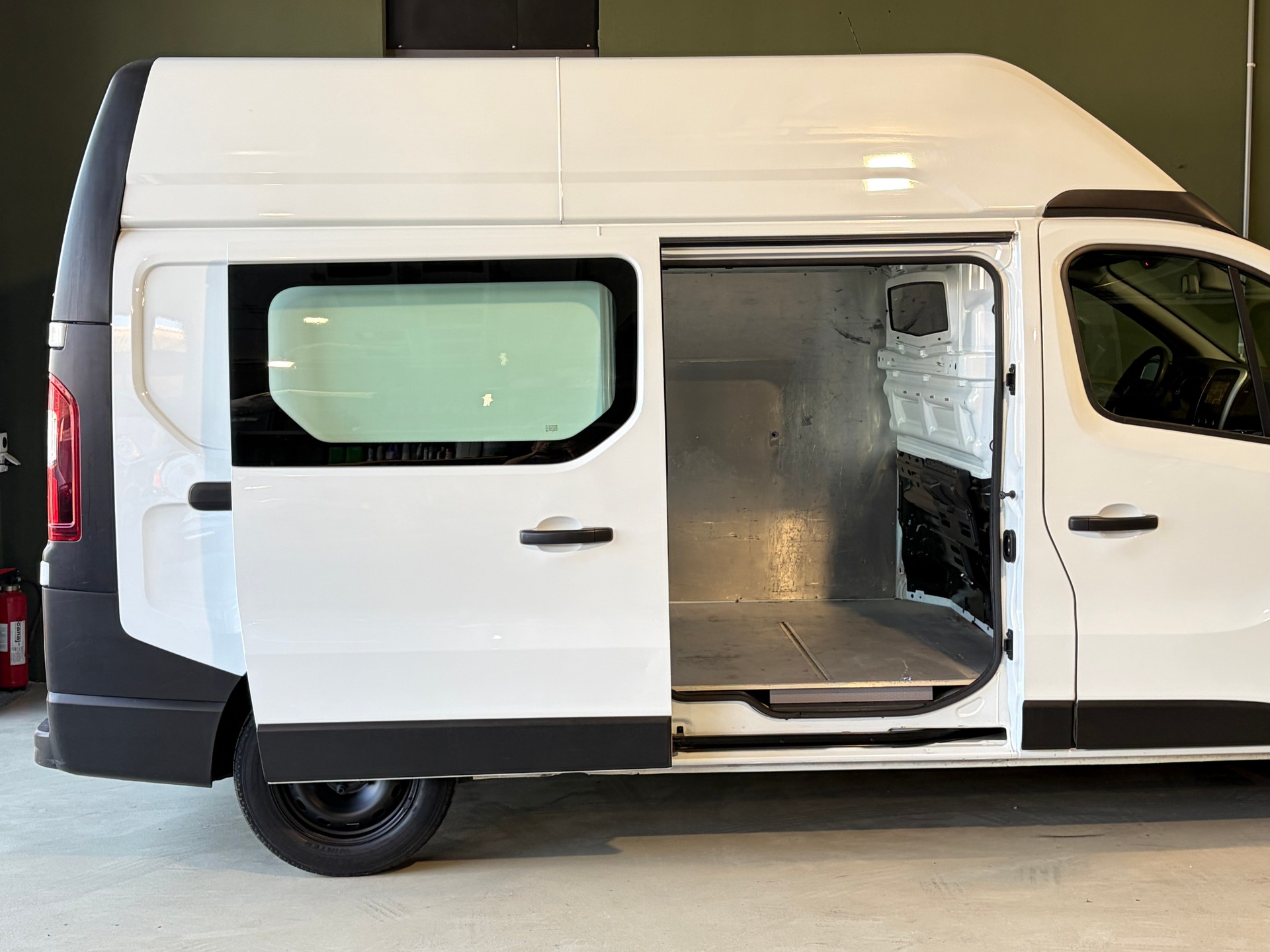 RENAULT Trafic 2.0 ENERGY dCi145 3.0t Business L2H2 * STANHHEIZUNG*Anhängerkupplung*Maulkupplung*-image-7