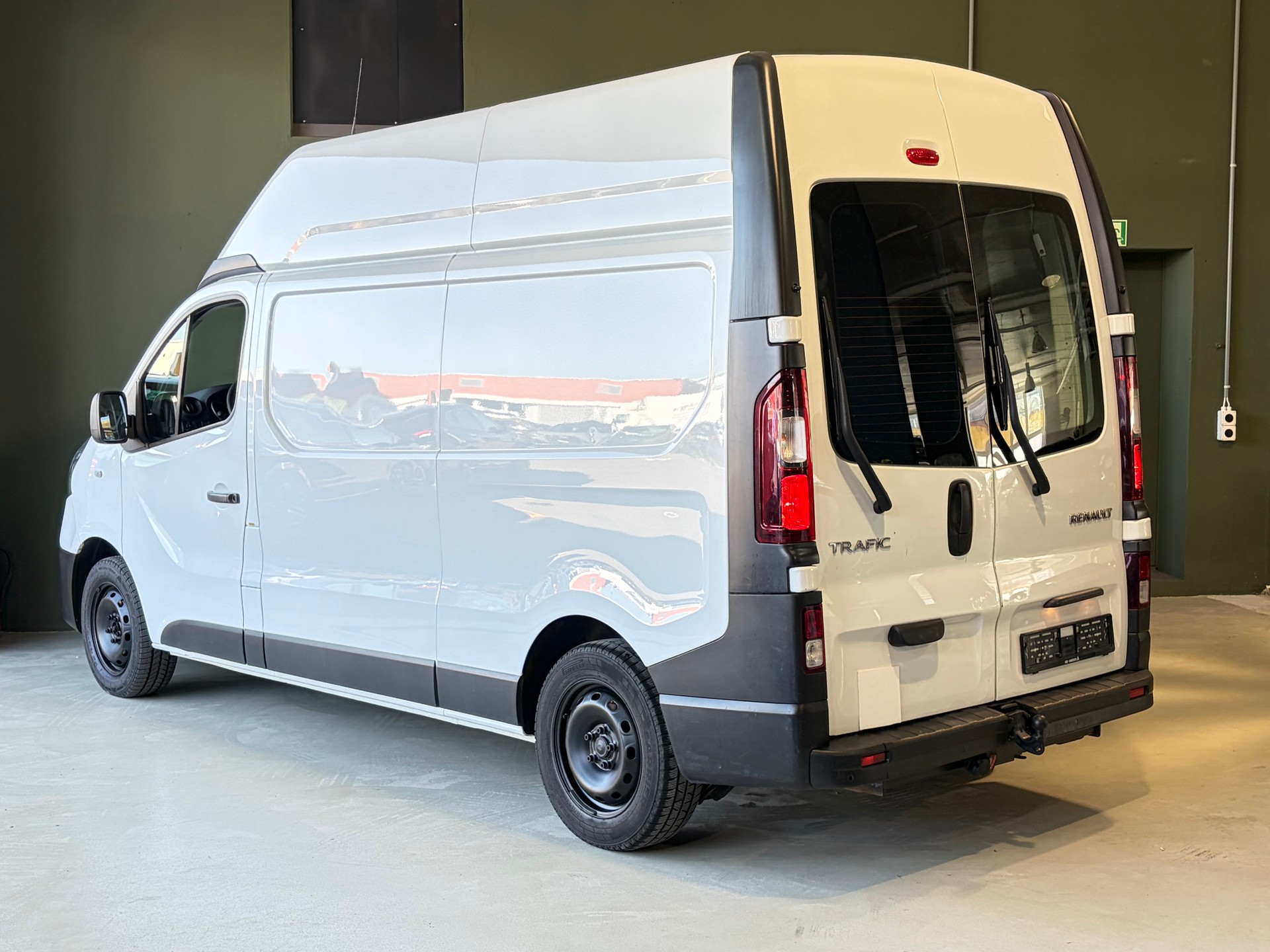 RENAULT Trafic 2.0 ENERGY dCi145 3.0t Business L2H2 * STANHHEIZUNG*Anhängerkupplung*Maulkupplung*-image-3