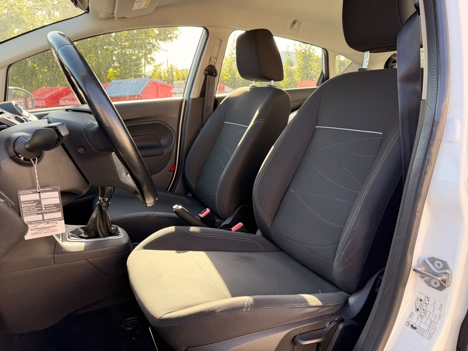 FORD Fiesta 1.0 SCTi Titanium-image-6