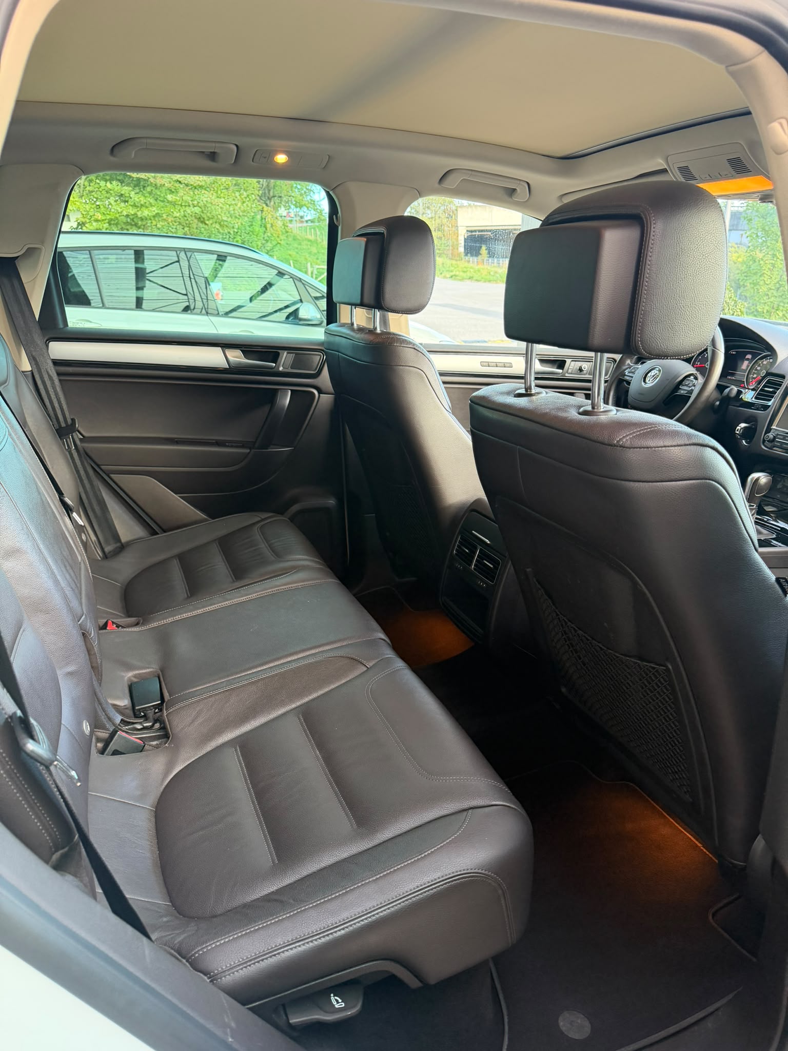 VW Touareg 3.0 TDI BlueMotion Technology Tiptronic-image-9