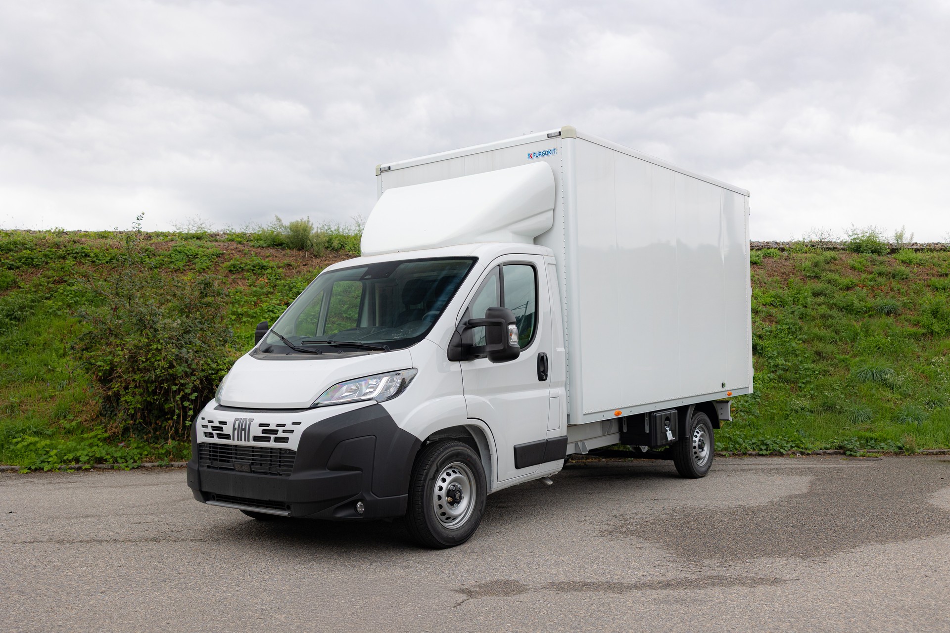 FIAT Ducato 2.2 MJ 140 Heavy Koffer mit flügeltüren-image-5