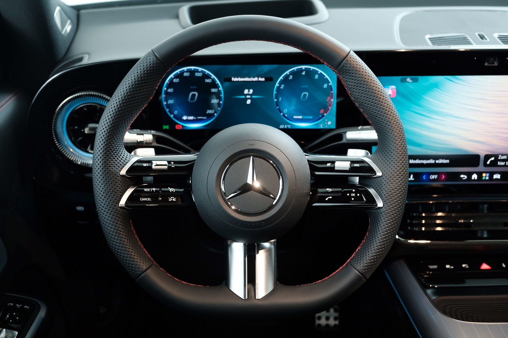 MERCEDES-BENZ GLB 220 4matic X248-image-7