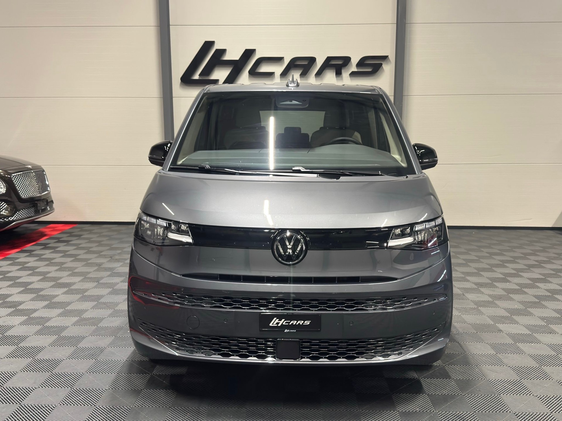 VW Multivan 1.5 TSI eHybrid Liberty DSG 4motion 7-Plätzer-image-6