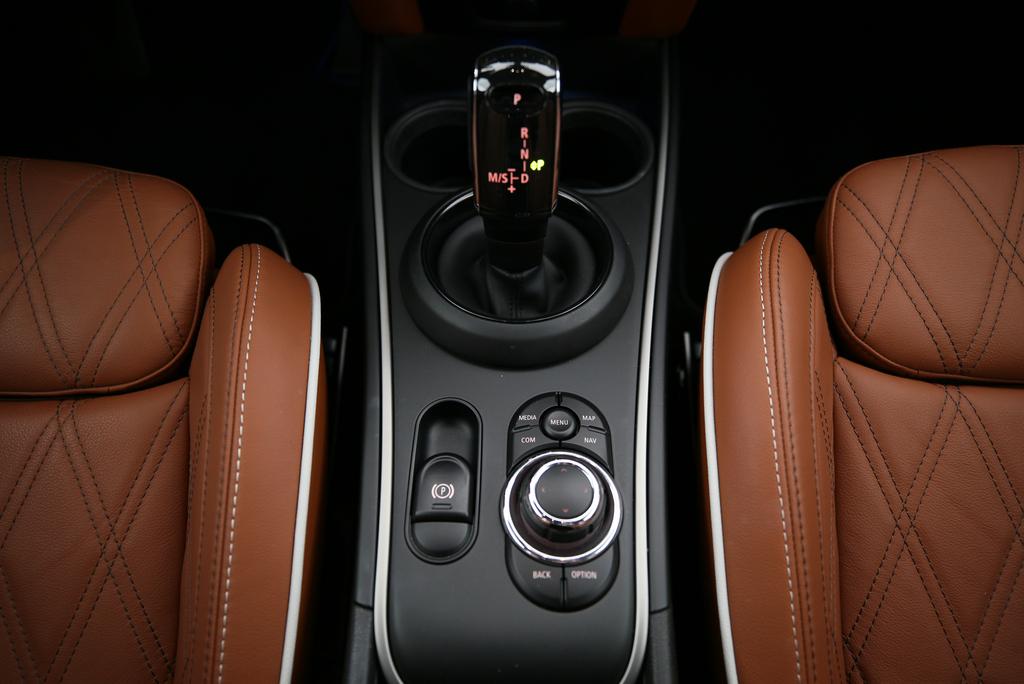 MINI Countryman F60 2.0i Cooper S SAG ALL4-image-10