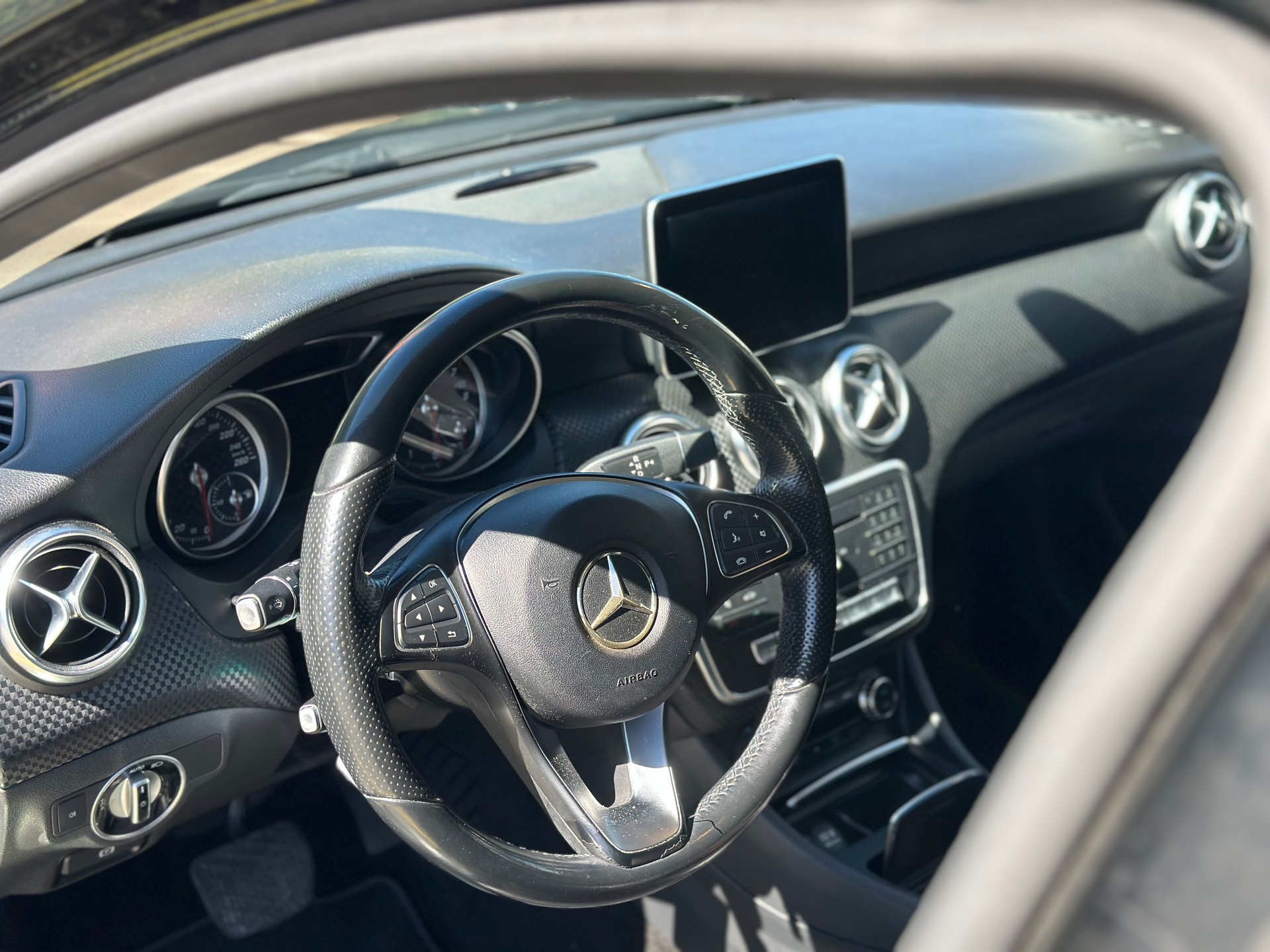 MERCEDES-BENZ A 180 BlueEfficiency Edition Style-image-6
