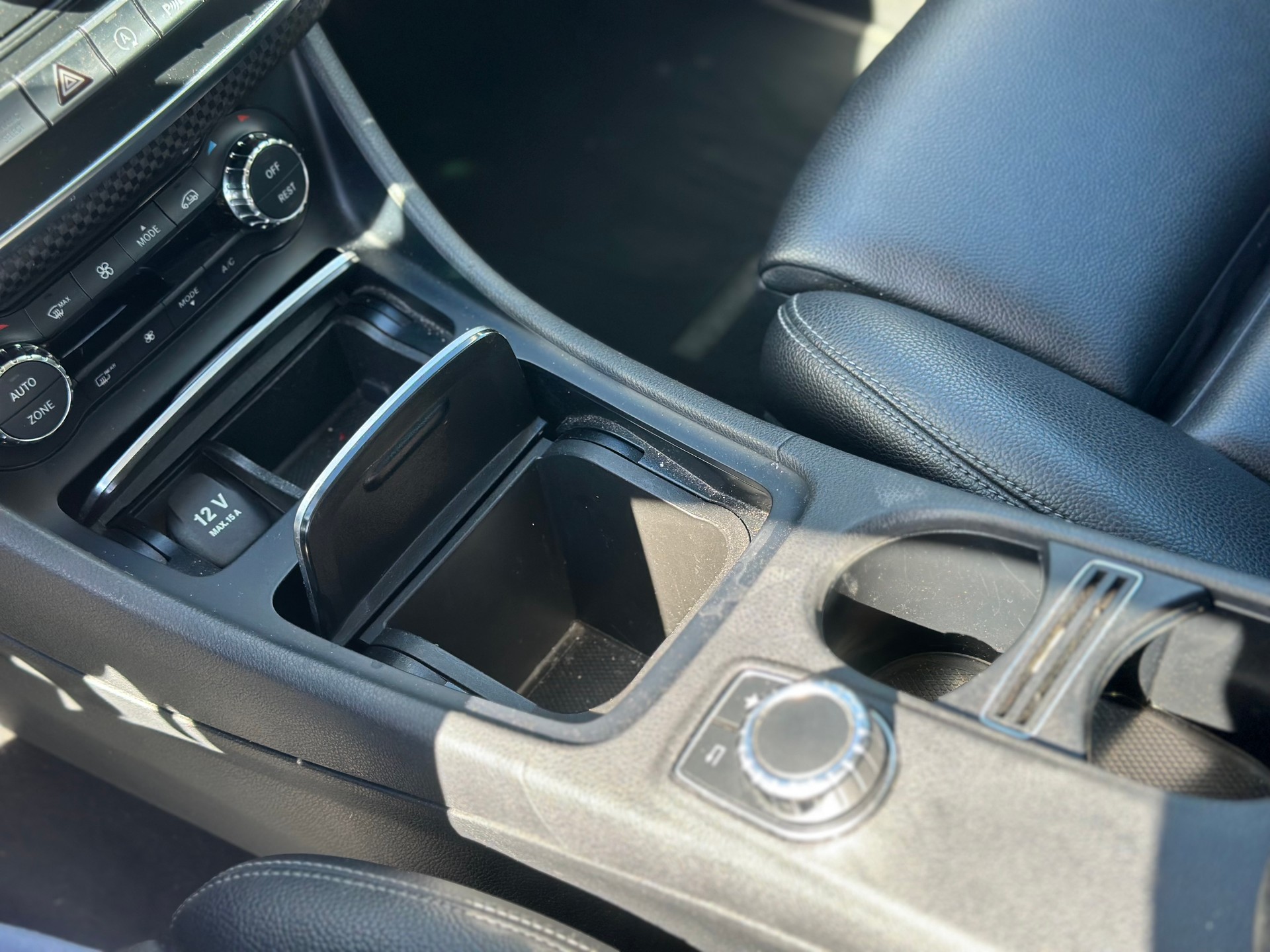 MERCEDES-BENZ A 180 BlueEfficiency Edition Style-image-18