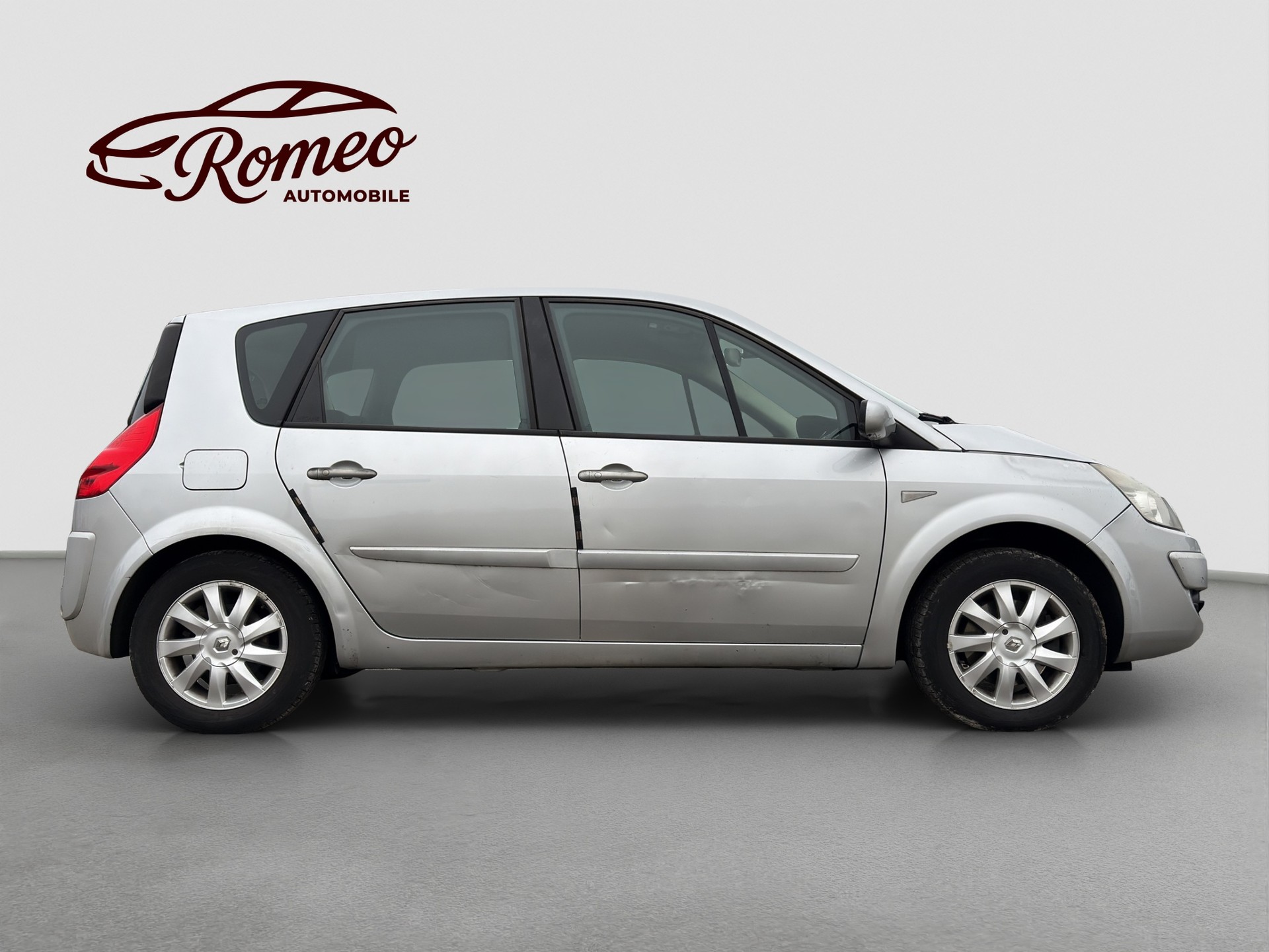 RENAULT Scénic 1.9 dCi Privilège Luxe-image-4