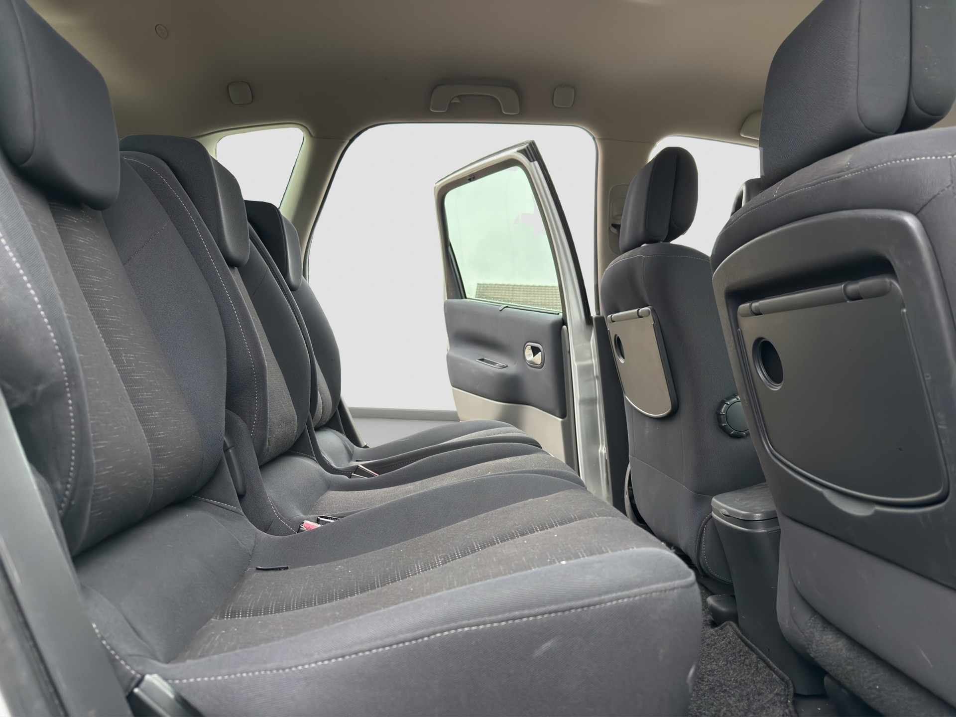 RENAULT Scénic 1.9 dCi Privilège Luxe-image-11