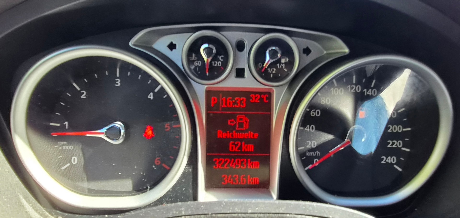 FORD Kuga 2.0 TDCi Titanium 4WD PowerShift-image-7