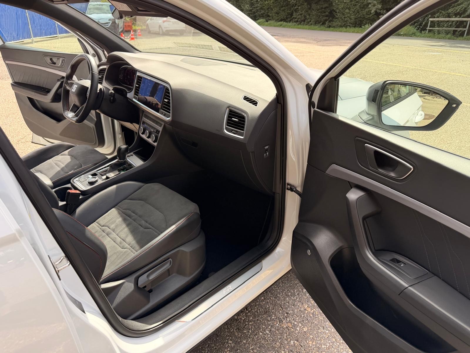 SEAT Ateca 2.0 TSI FR 4Drive DSG-image-12