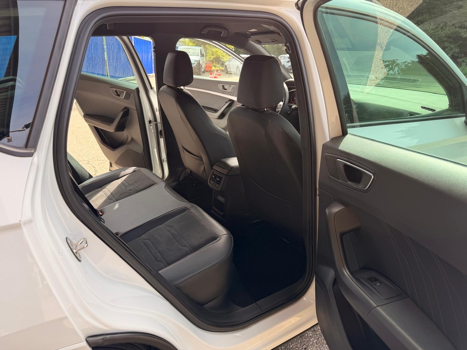 SEAT Ateca 2.0 TSI FR 4Drive DSG-image-11
