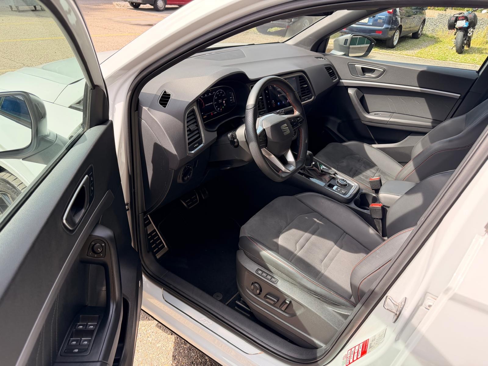 SEAT Ateca 2.0 TSI FR 4Drive DSG-image-8