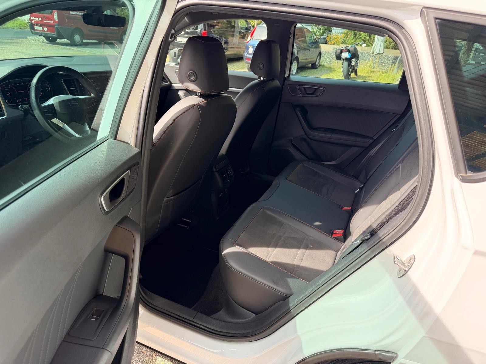SEAT Ateca 2.0 TSI FR 4Drive DSG-image-9