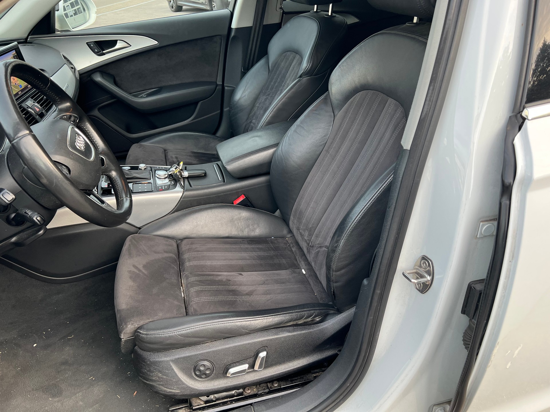 AUDI A6 Avant 3.0 TDI V6 quattro S-tronic-image-8
