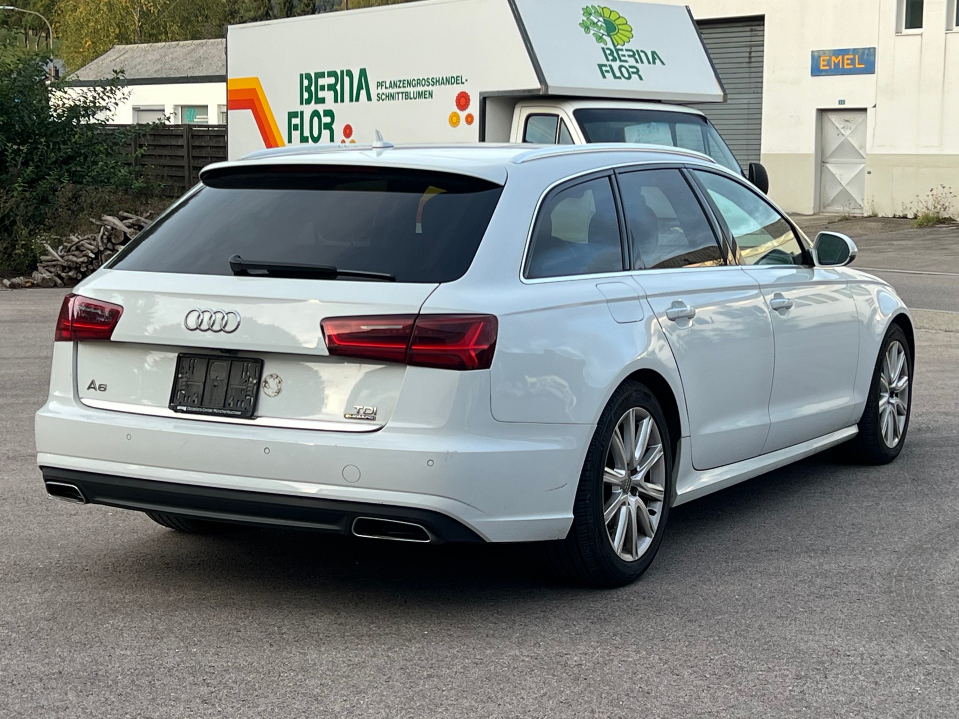 AUDI A6 Avant 3.0 TDI V6 quattro S-tronic-image-3