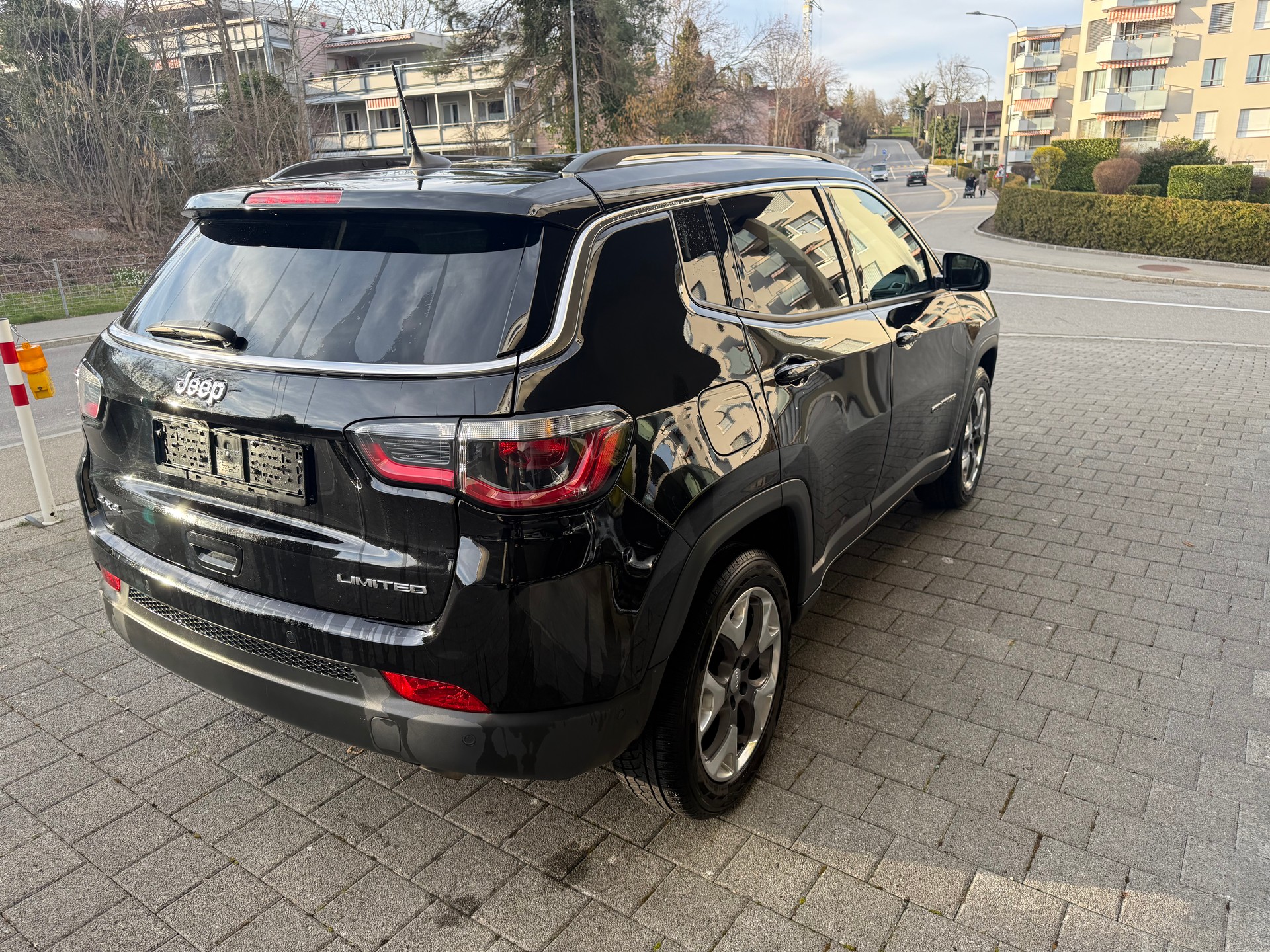 JEEP Compass 1.4 Turbo Limited AWD 9ATX-image-13