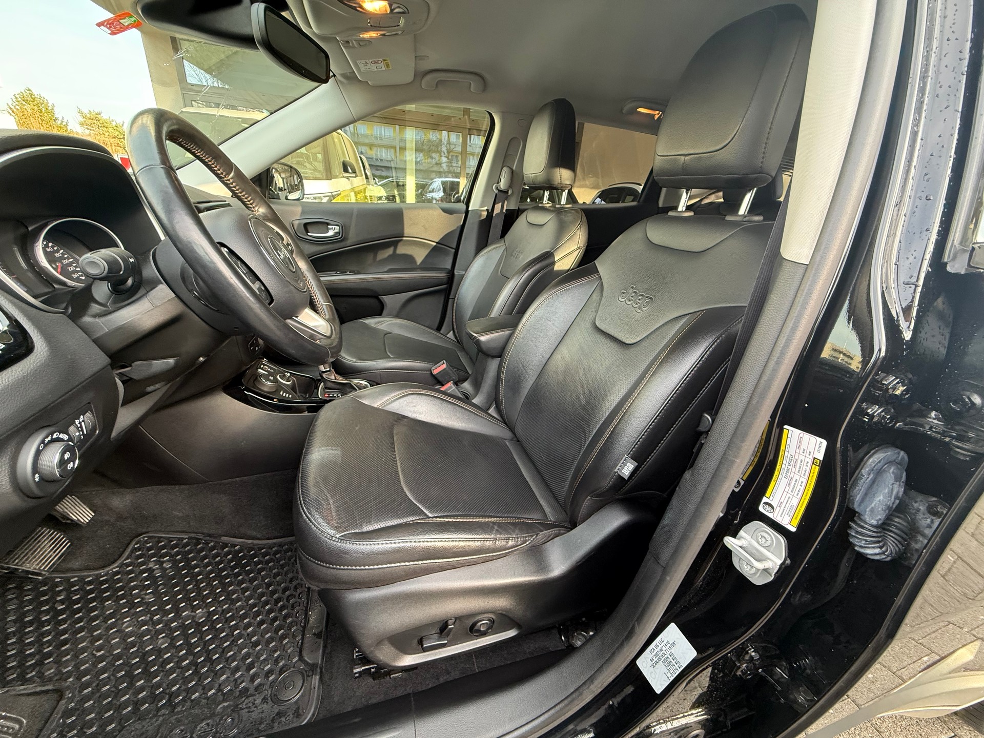 JEEP Compass 1.4 Turbo Limited AWD 9ATX-image-9
