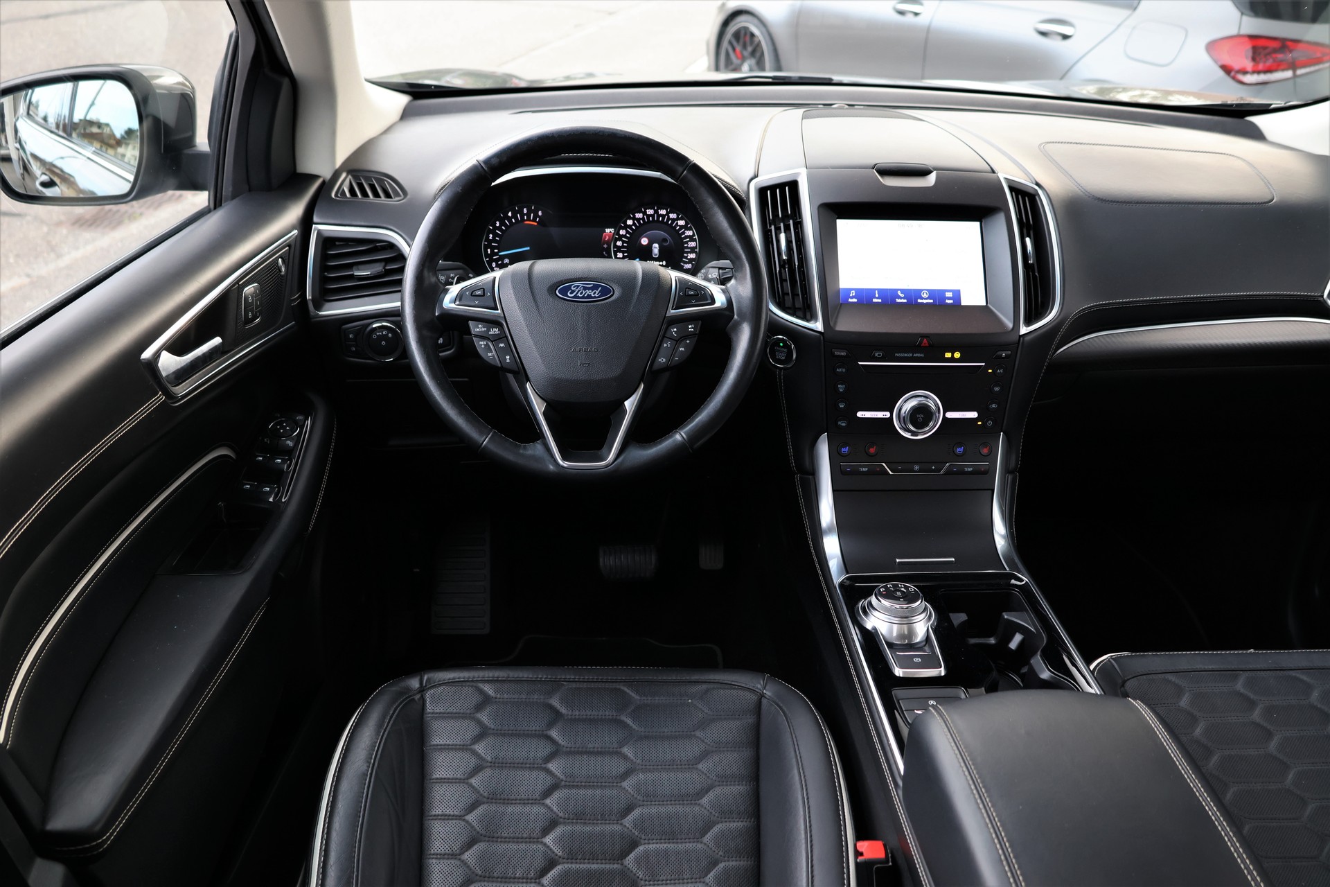 FORD Edge 2.0 EcoBlue Vignale 4WD Automatic (CH)-image-12