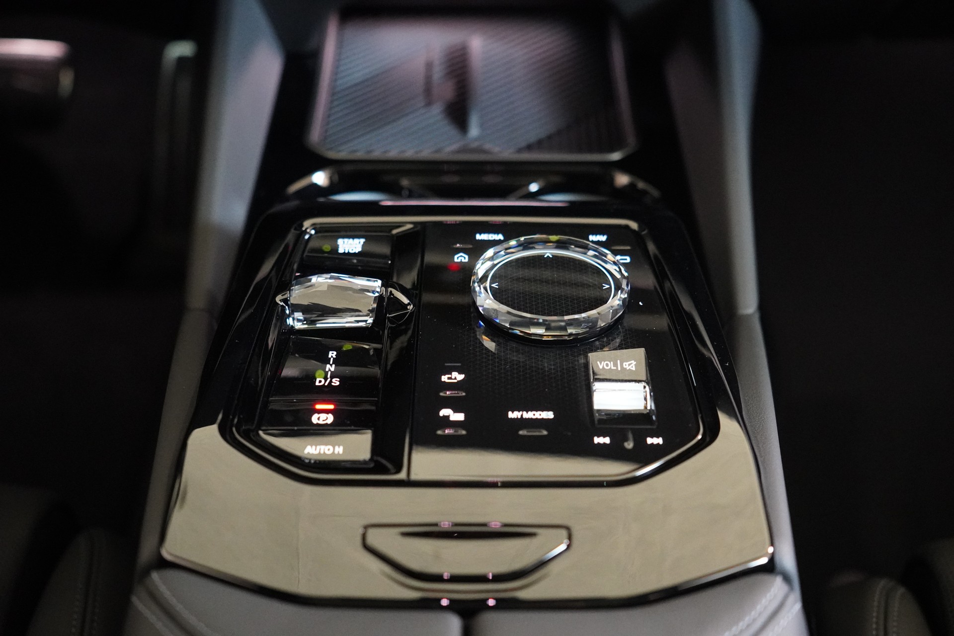 BMW 520d xDrive 48V Touring M Sport Pro Steptronic-image-19