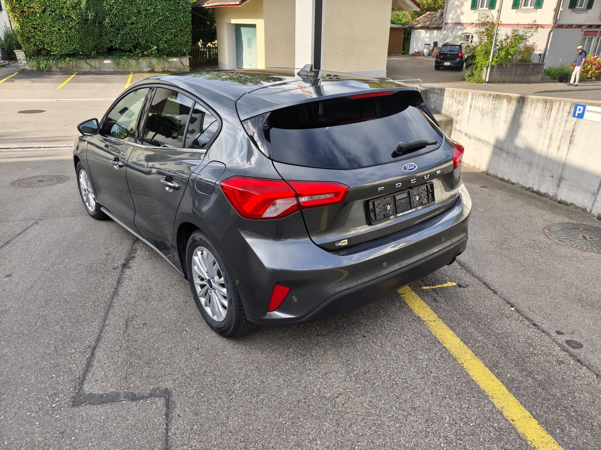 FORD Focus 1.0 SCTi Titanium X Automatic-image-3