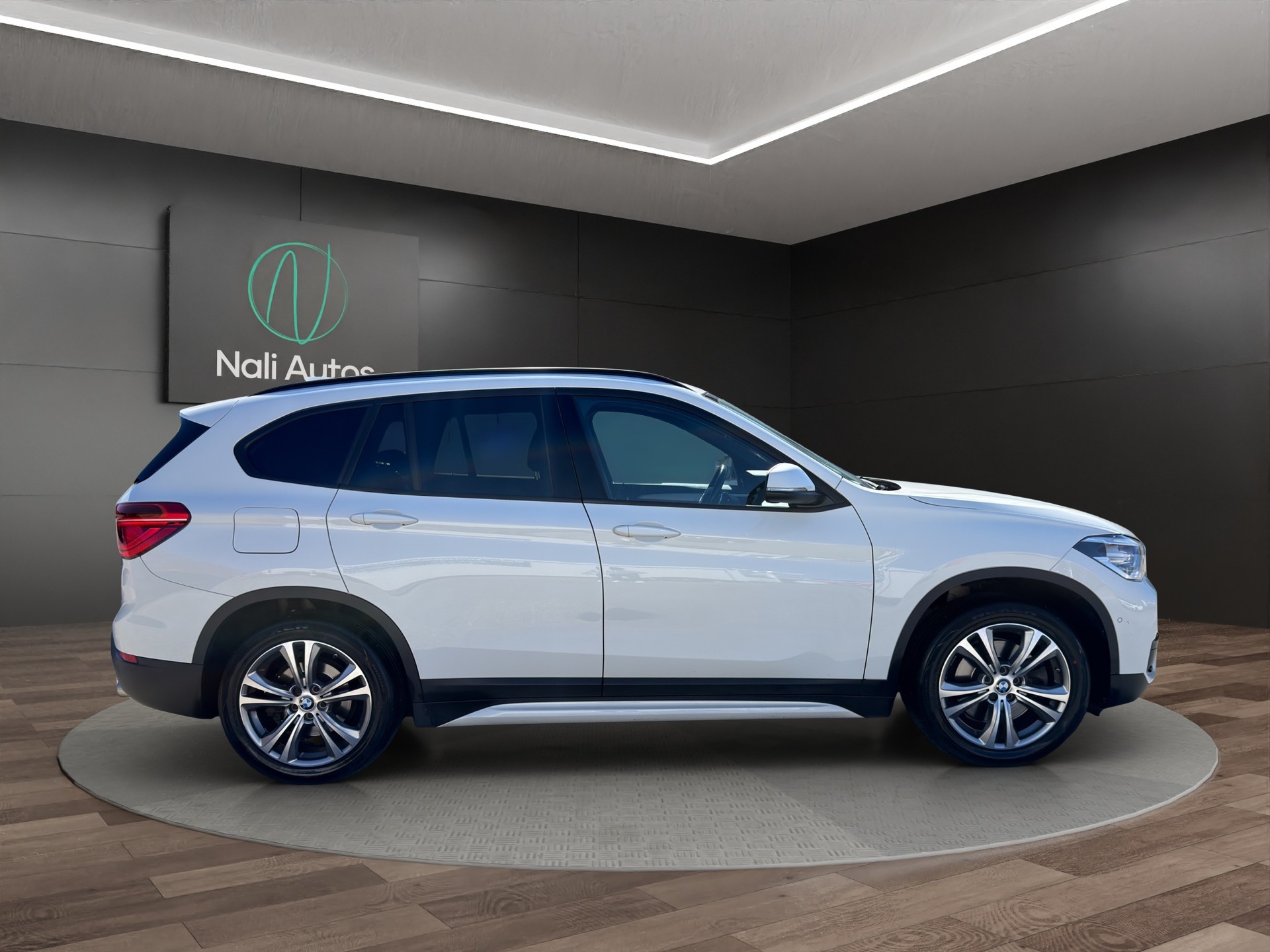 BMW X1 xDrive 20d Sport Line Steptronic-image-5