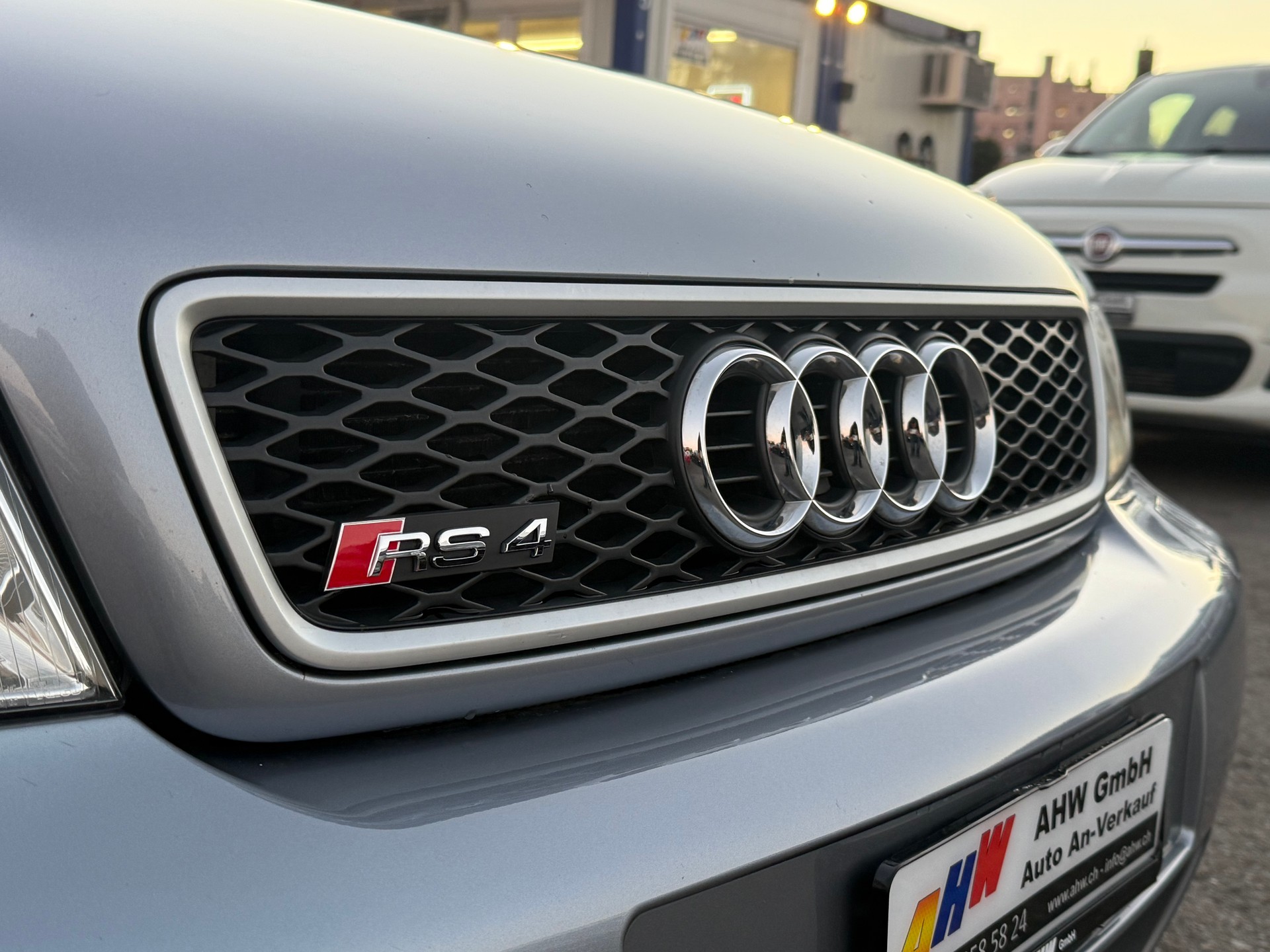 AUDI RS4 Avant quattro ABT 420PS / Frisch ab MFK / Top Historie / BOSE Sound / Navi PLUS / Schiebedach-image-3