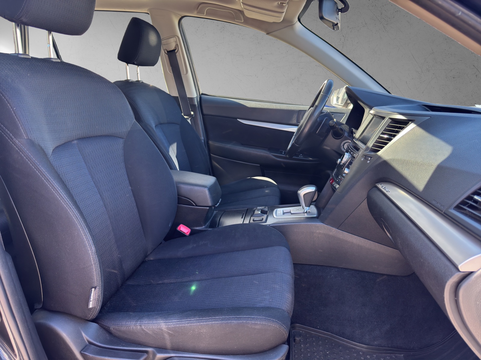 SUBARU Legacy 2.0i Final-Edition AWD Lineartronic-image-12