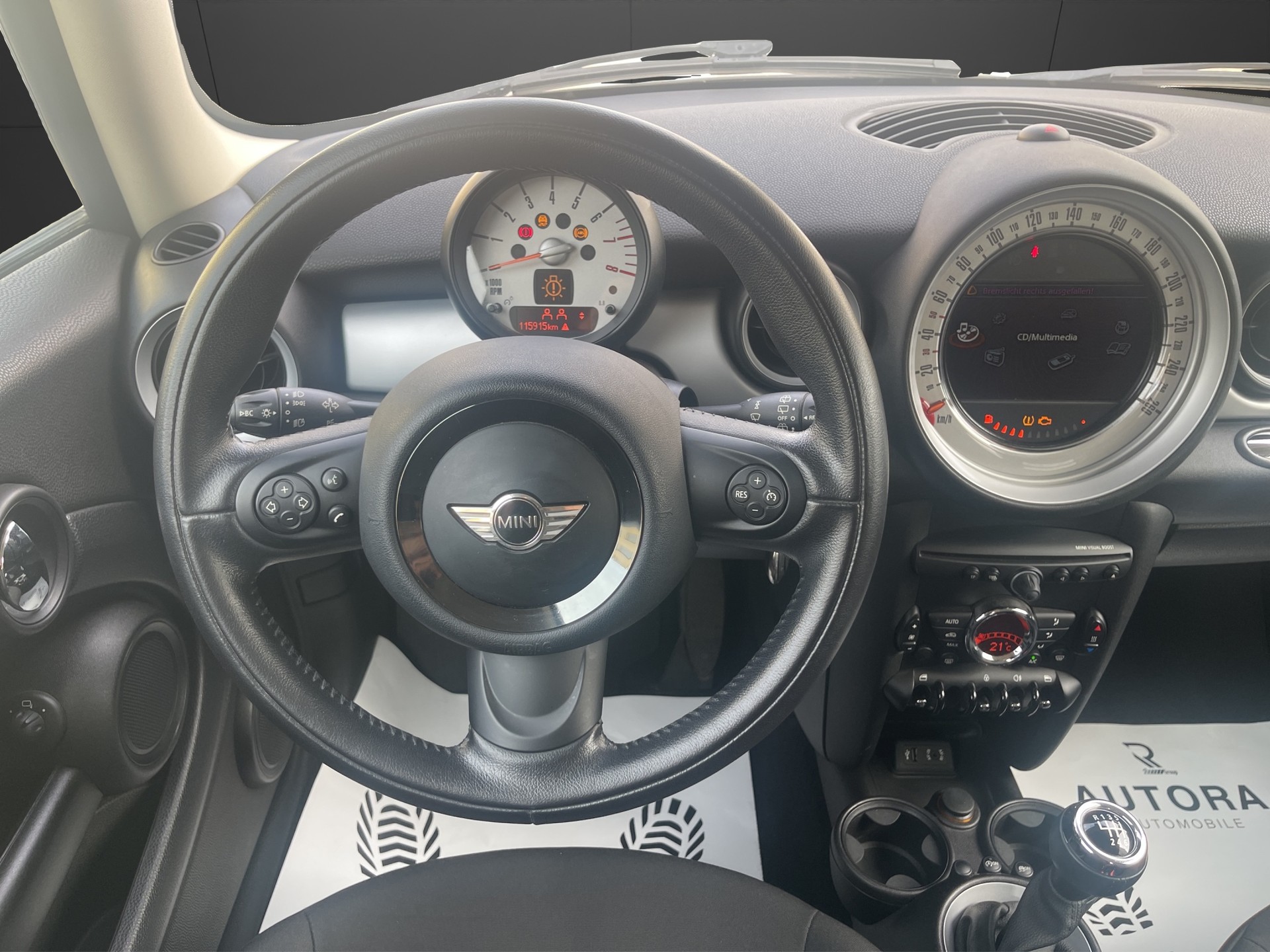 MINI One-image-10