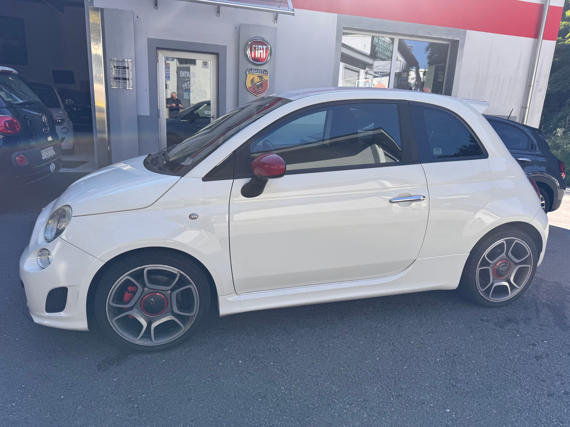 FIAT 500 1.4 16V Turbo Abarth-image-4