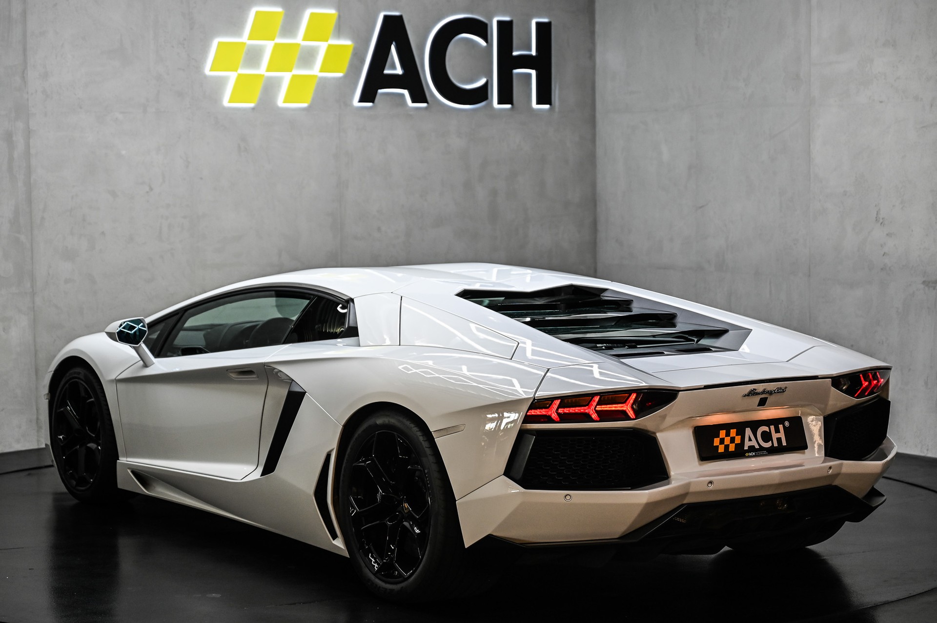 LAMBORGHINI Aventador 6.5-image-9