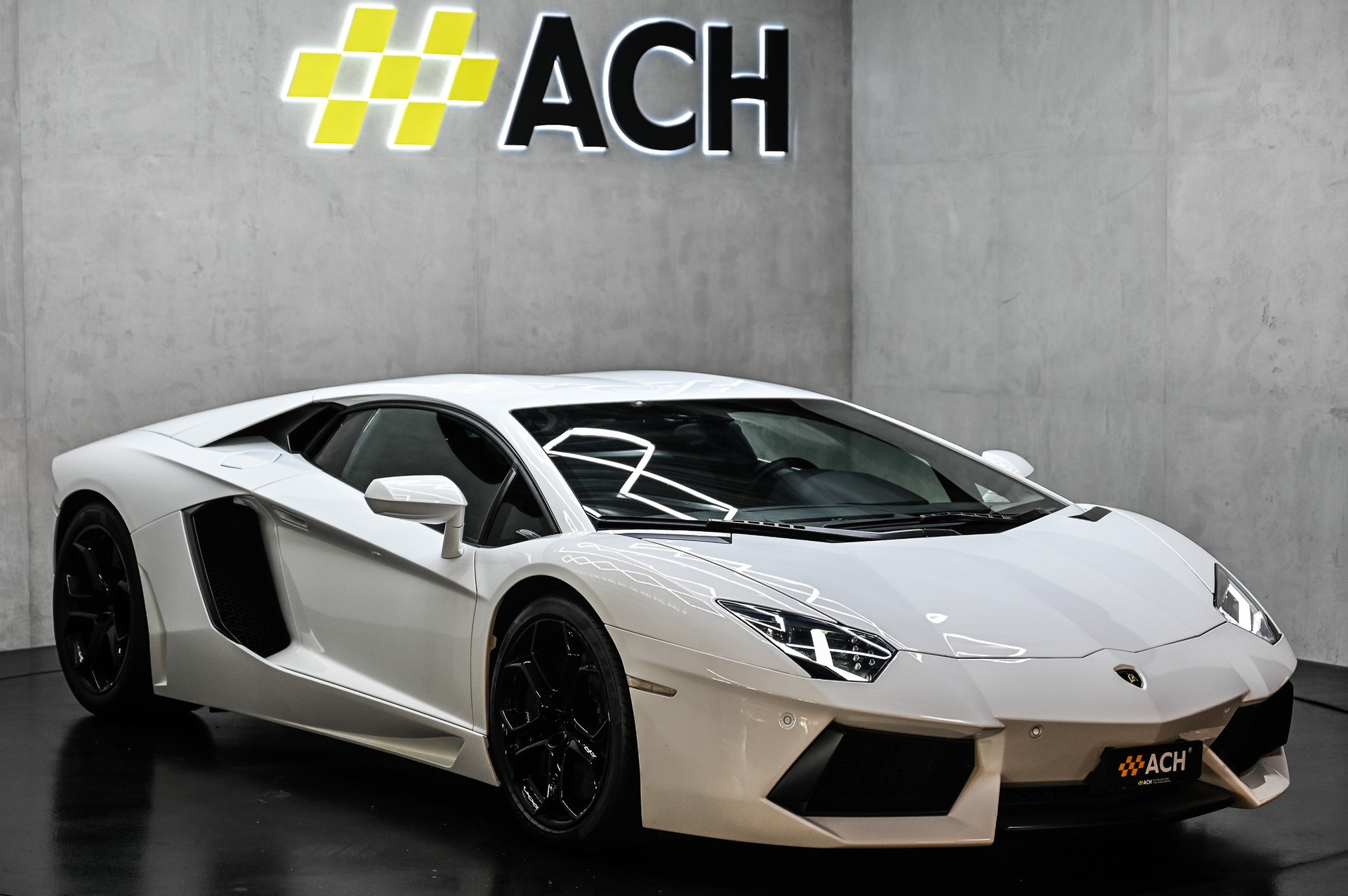 LAMBORGHINI Aventador 6.5
