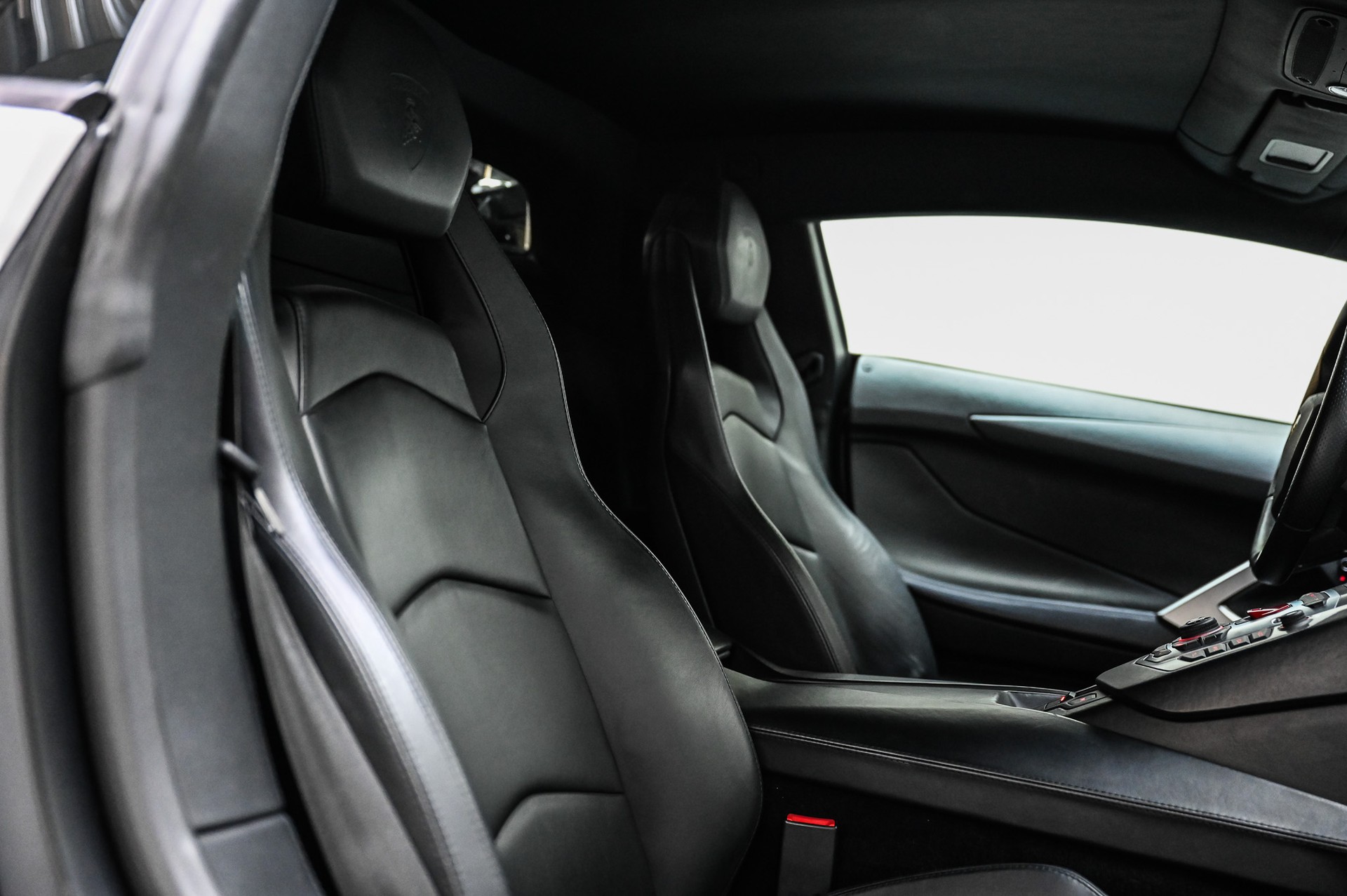 LAMBORGHINI Aventador 6.5-image-30