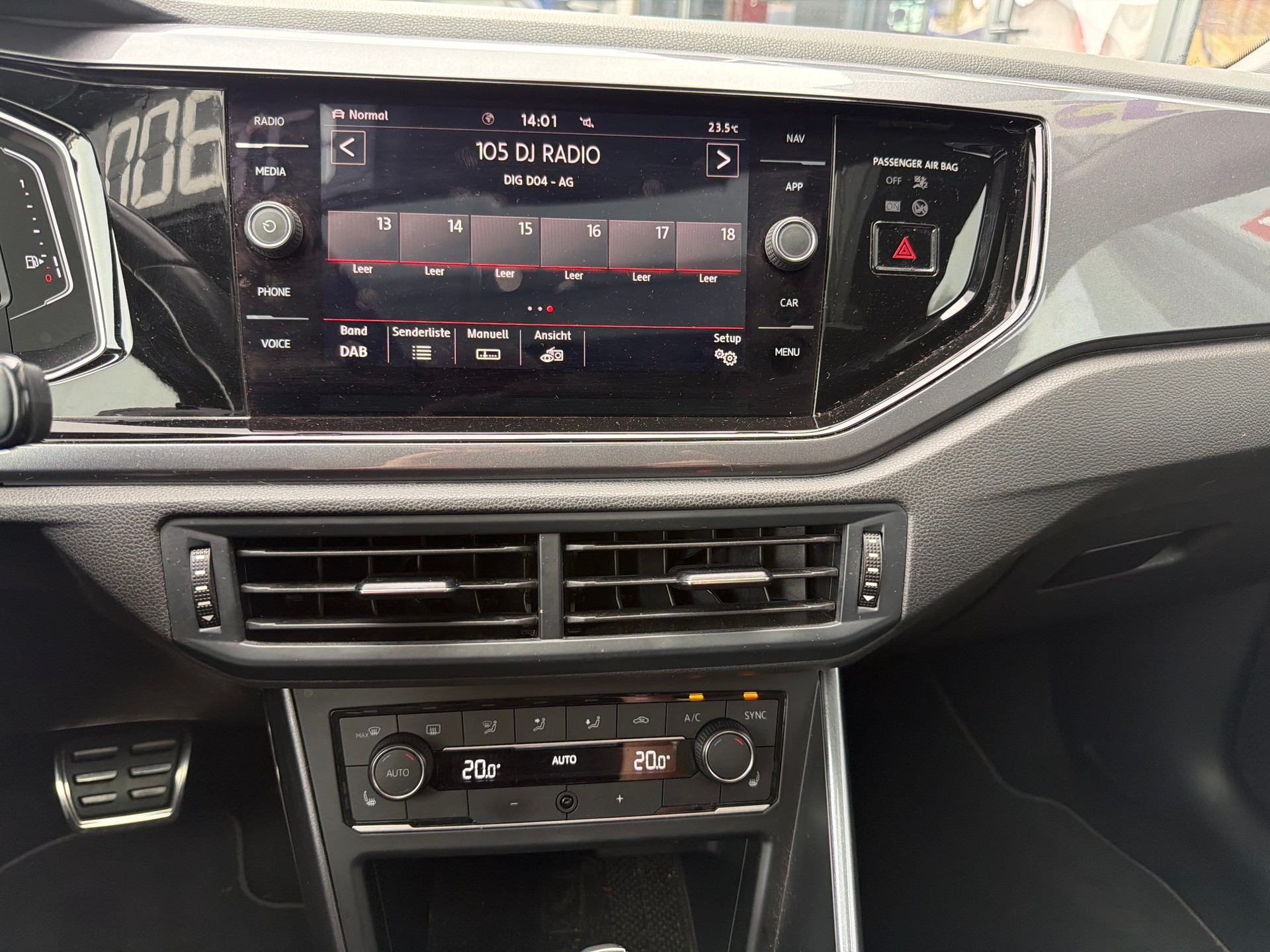 VW Polo 2.0 TSI GTI DSG-image-12
