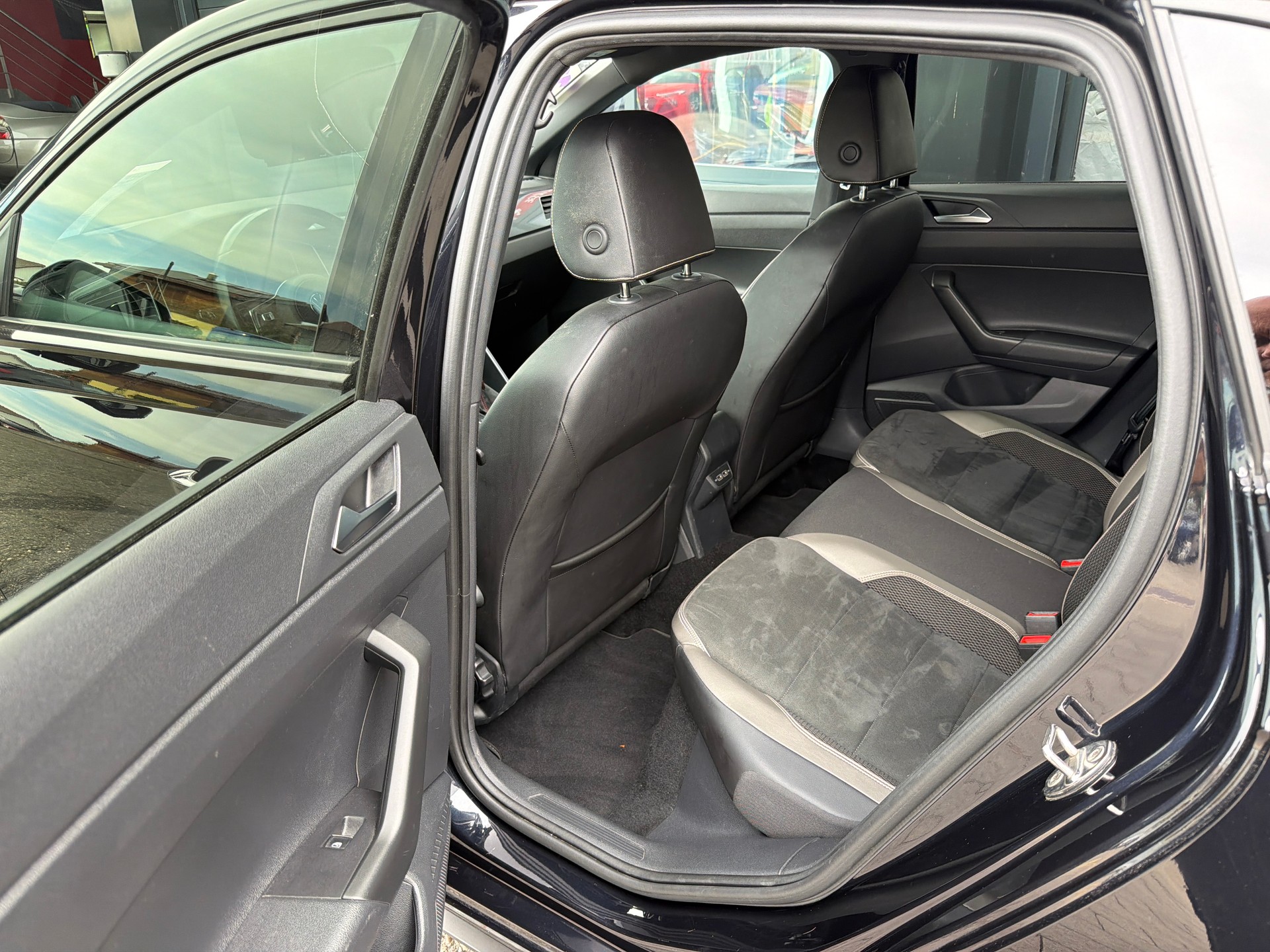 VW Polo 2.0 TSI GTI DSG-image-5