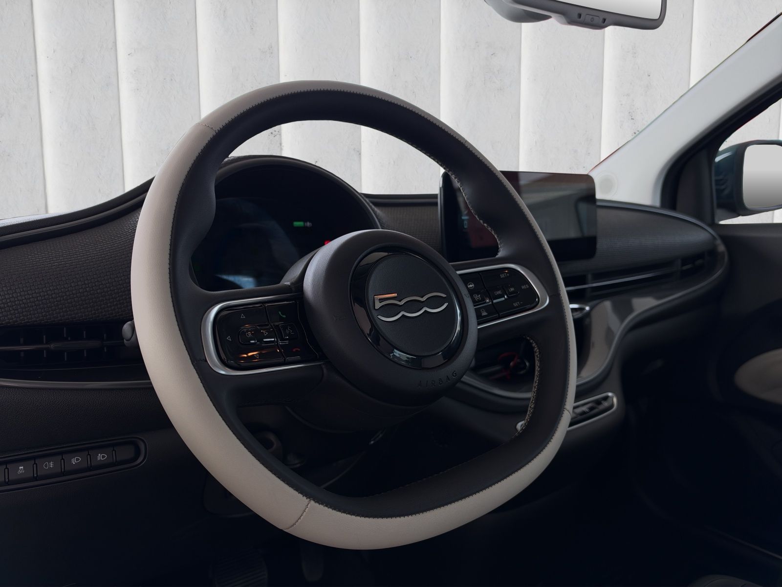 FIAT 500 electric 87 kW La Prima-image-8