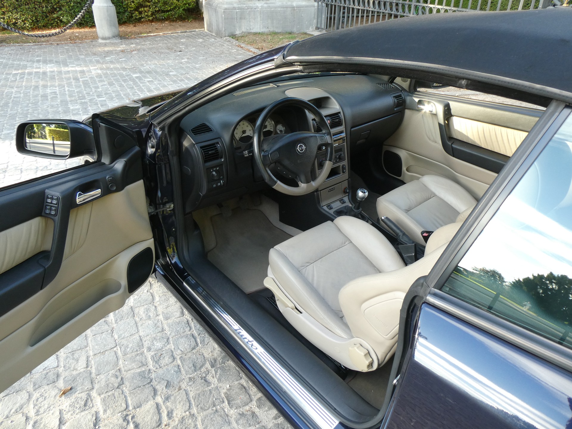 OPEL 2.0i 16V Turbo-image-3