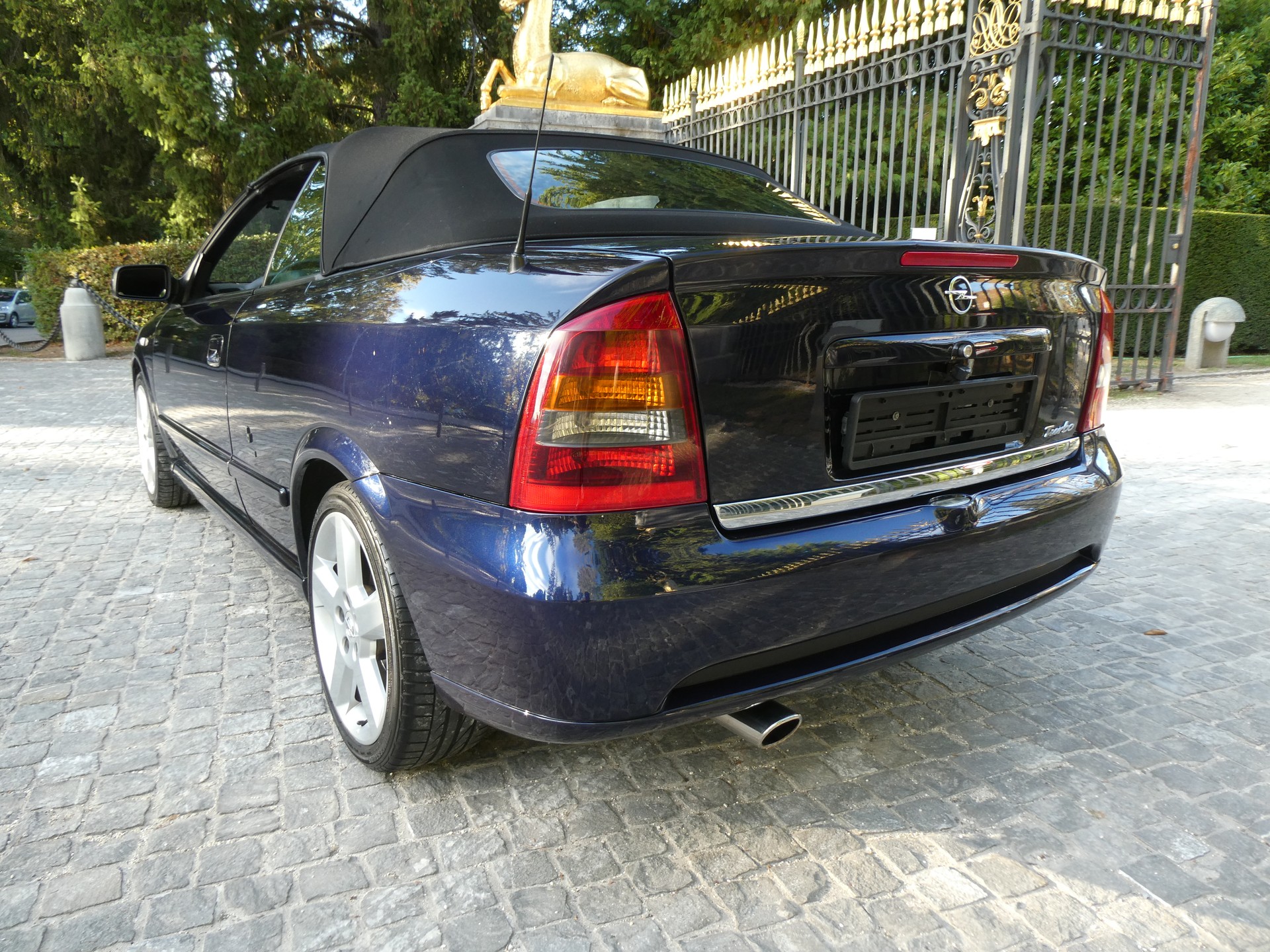 OPEL 2.0i 16V Turbo-image-2
