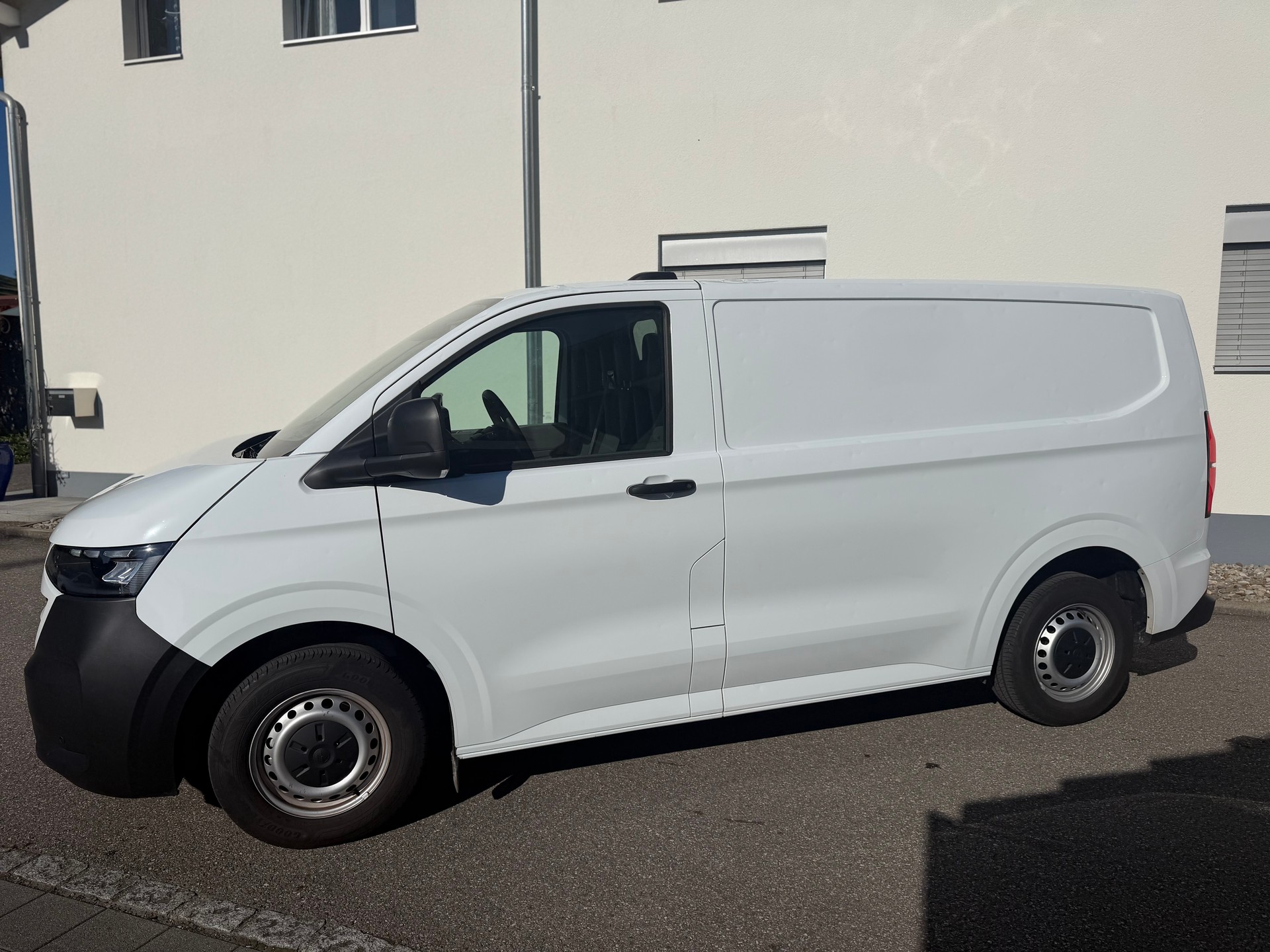 VW e-Transporter 70 kWh-image-11