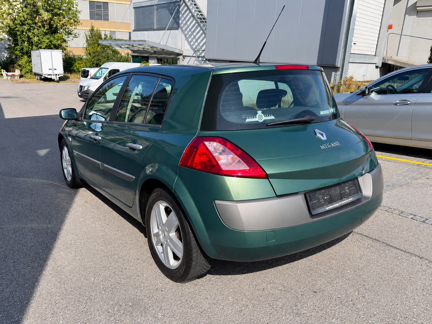 RENAULT Mégane 2.0 16V Dynamique-image-3