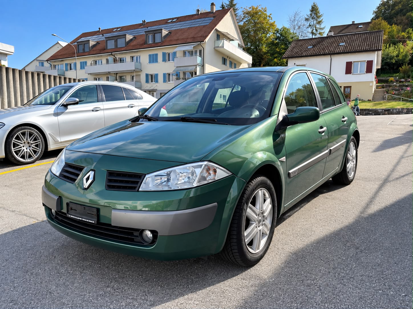 RENAULT Mégane 2.0 16V Dynamique-image-1