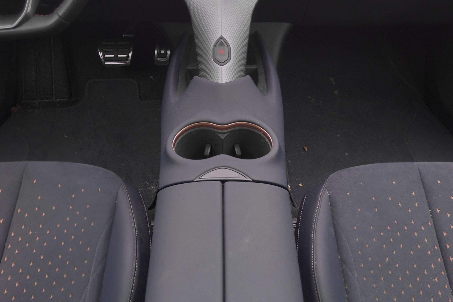 CUPRA Tavascan Type 9 77 kWh Adrenaline-image-8