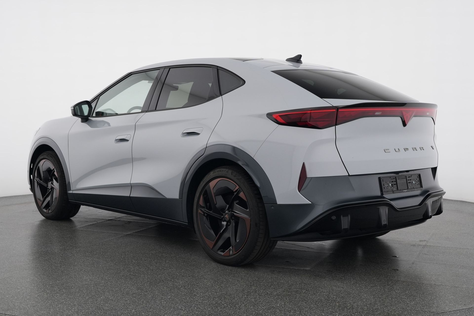CUPRA Tavascan Type 9 77 kWh Adrenaline-image-3