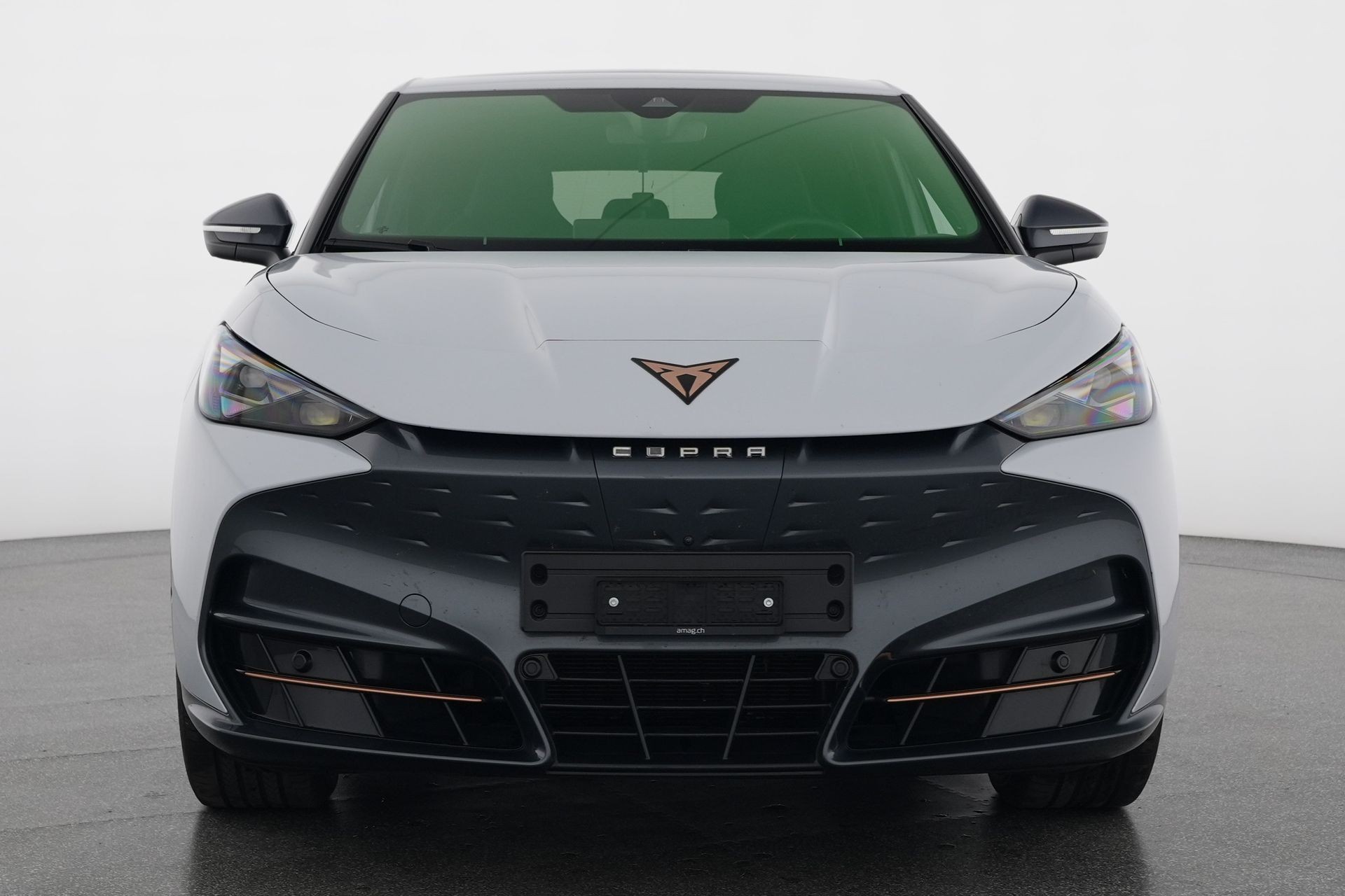 CUPRA Tavascan Type 9 77 kWh Adrenaline-image-1