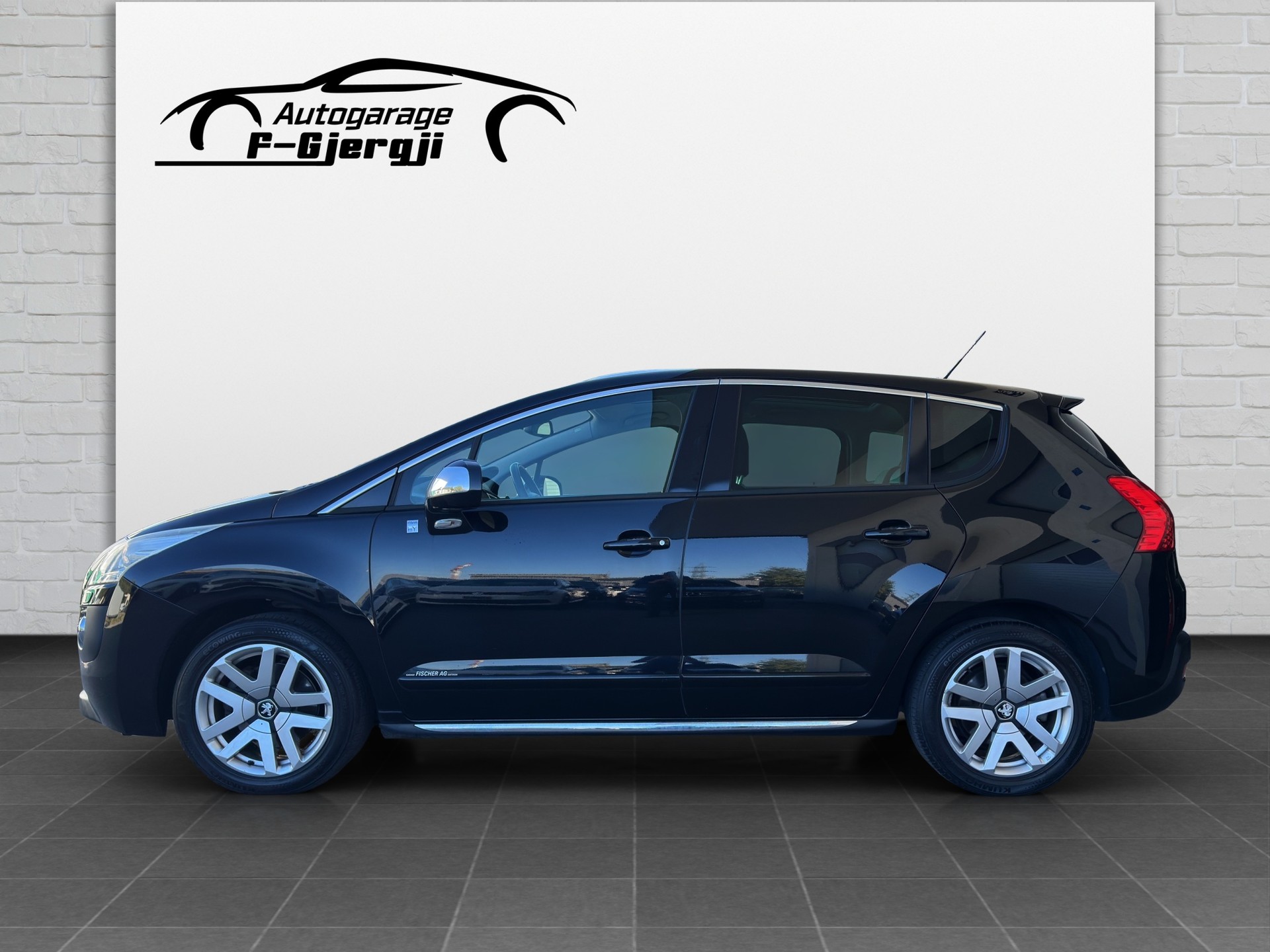 PEUGEOT 3008 HYbrid4 2.0 HDI EGS6-image-4