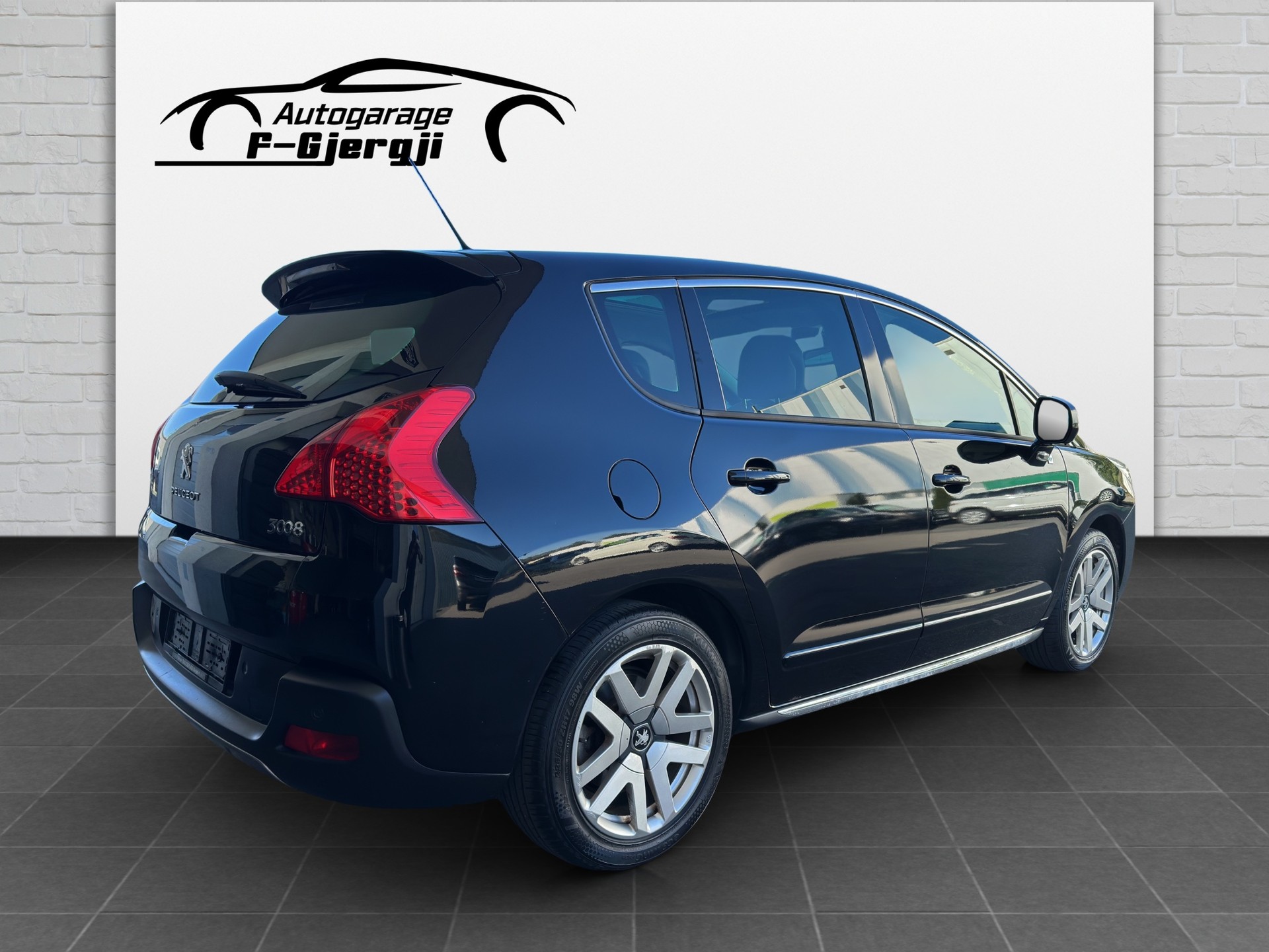 PEUGEOT 3008 HYbrid4 2.0 HDI EGS6-image-5