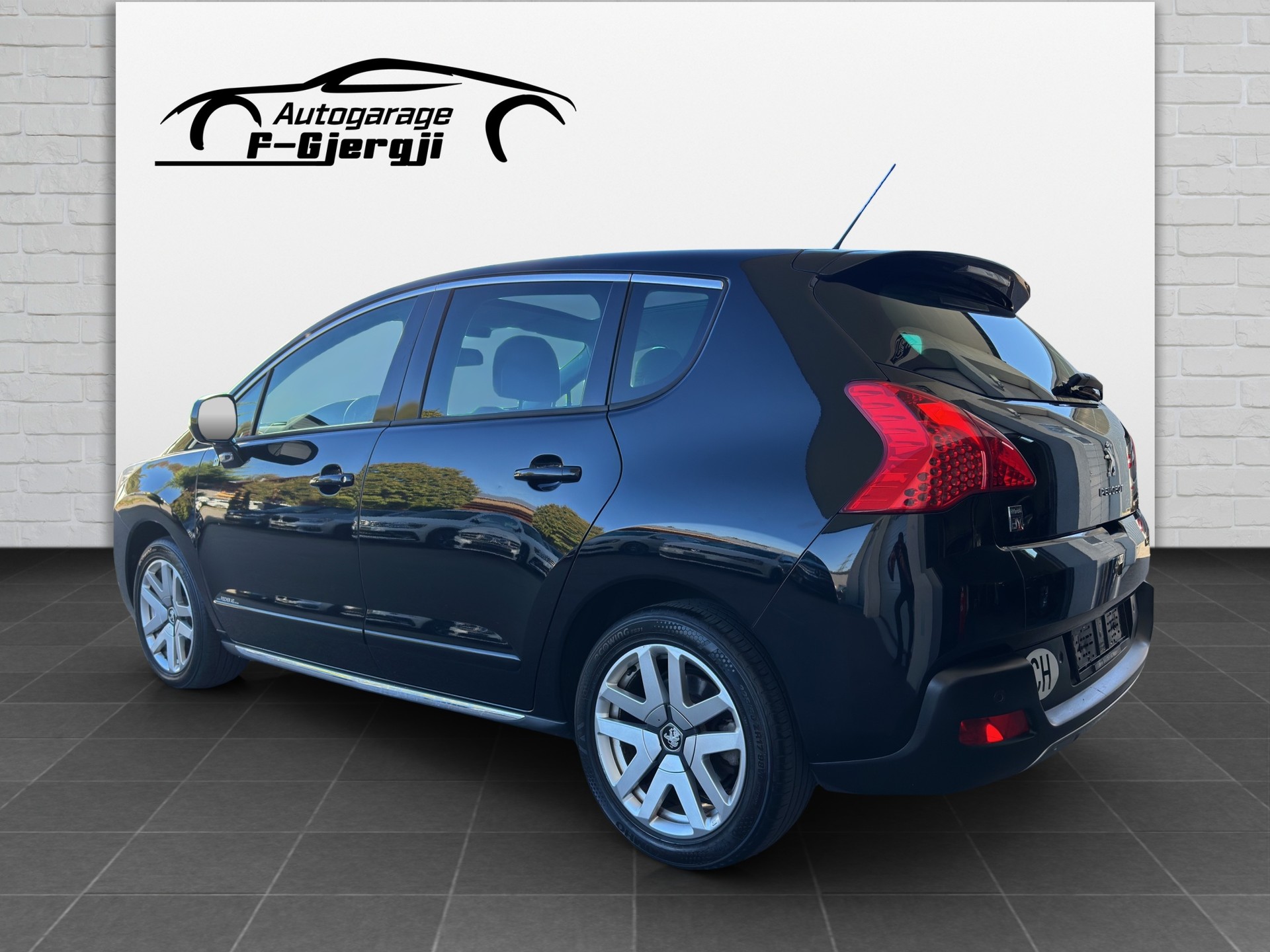 PEUGEOT 3008 HYbrid4 2.0 HDI EGS6-image-3